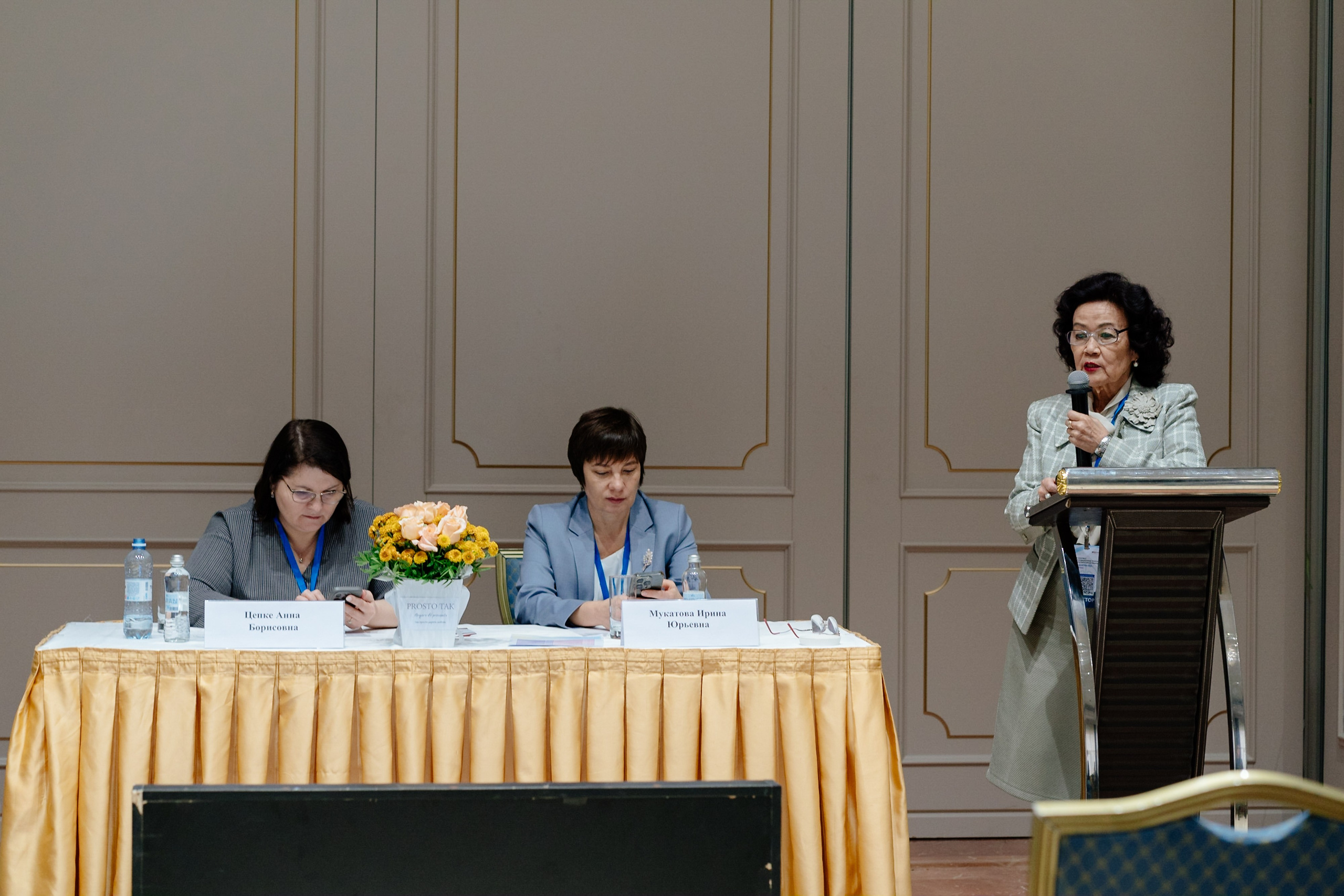 Медицинская конференция. Репортажный фотограф в Астане — Диана Калтаева, портретный фотограф