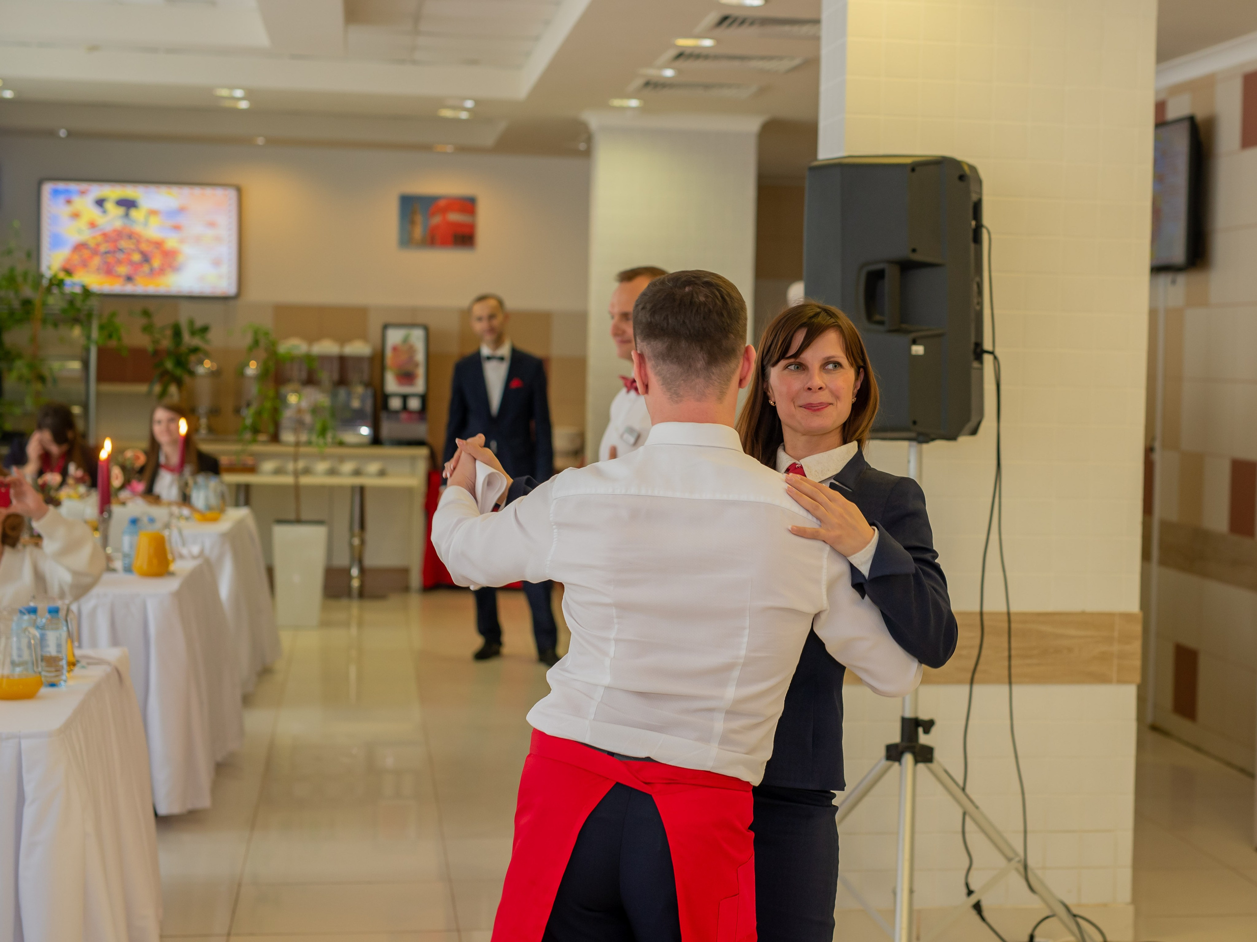 Bridge Resort. 8 марта. Поздравление от мужчин. Фотограф Сергей Катаев