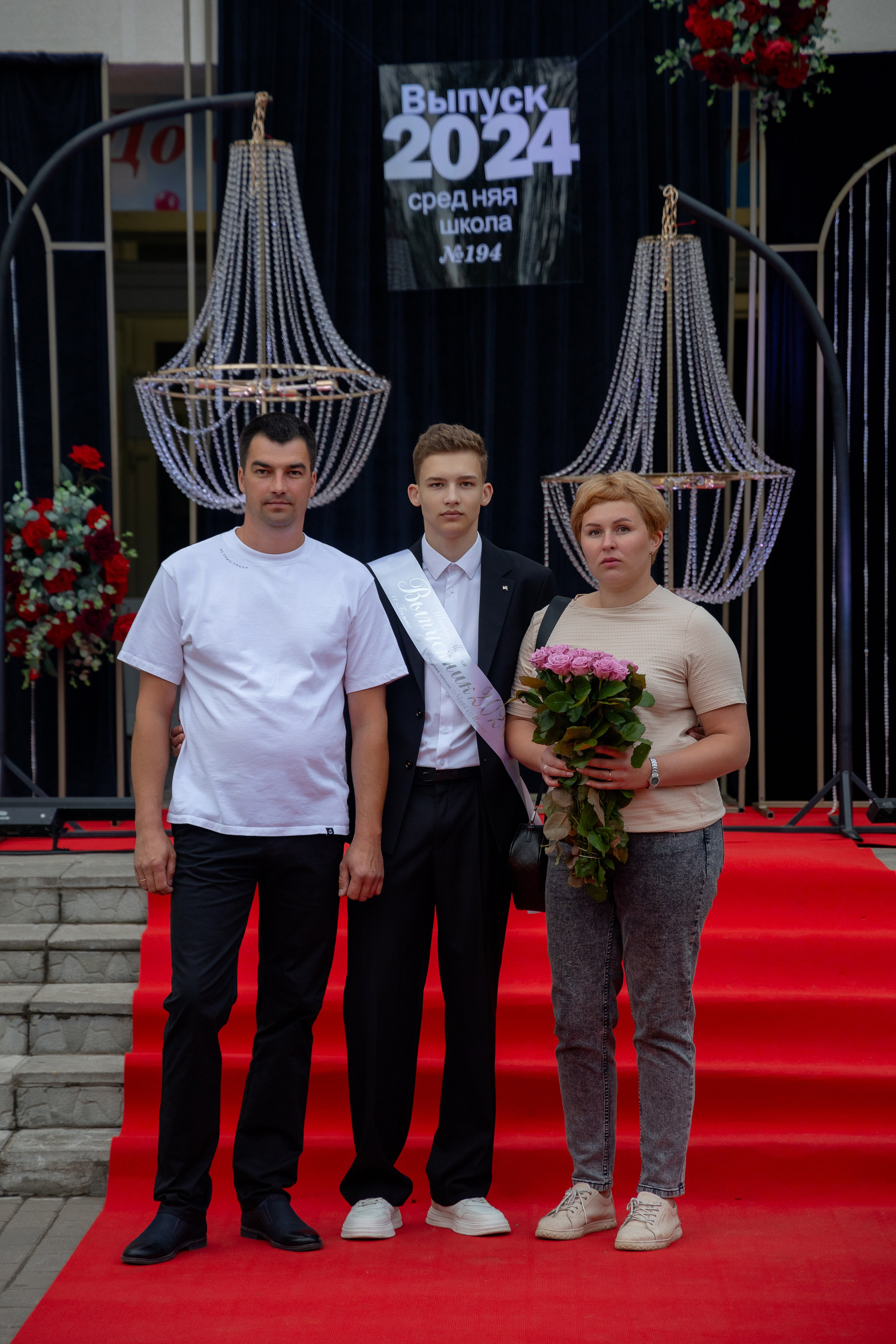 Школьный выпускной 2024 год в Соколе (Минск). Свадебный фотограф в Минске/Беларуси Сергей Спиридонов