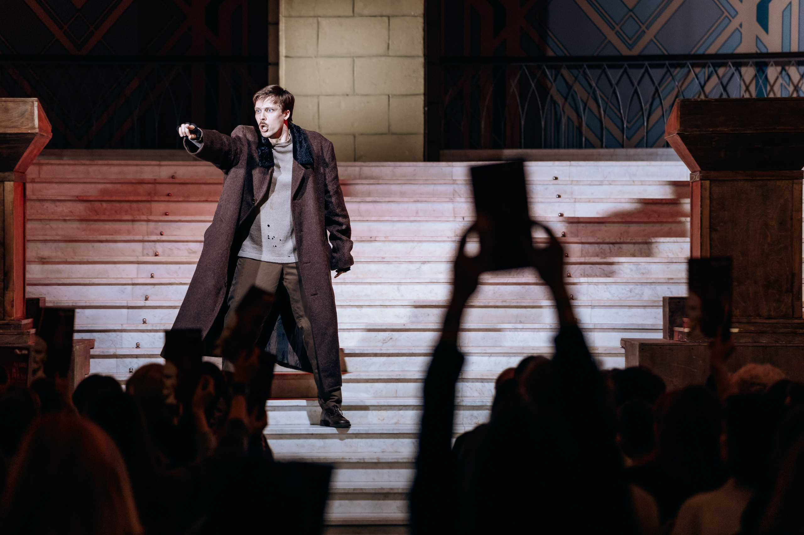 «Ленин из Ревды» в Балтийском доме. Фотограф Виктория Дунаевская в Санкт Петербурге