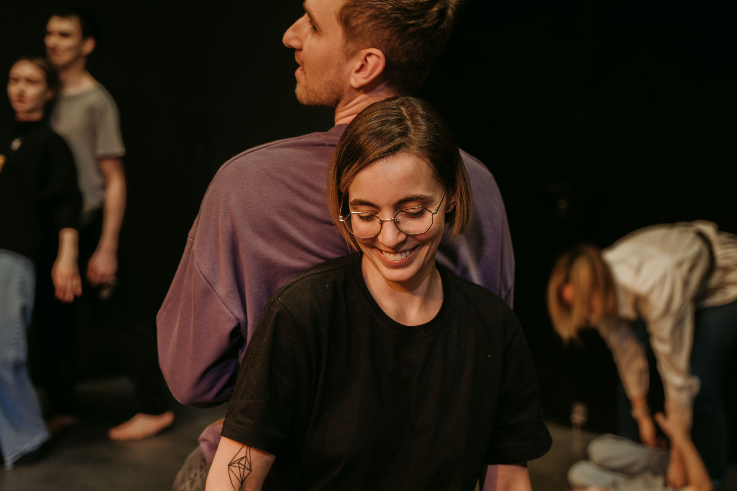 Дети танцуют // моң. Главная