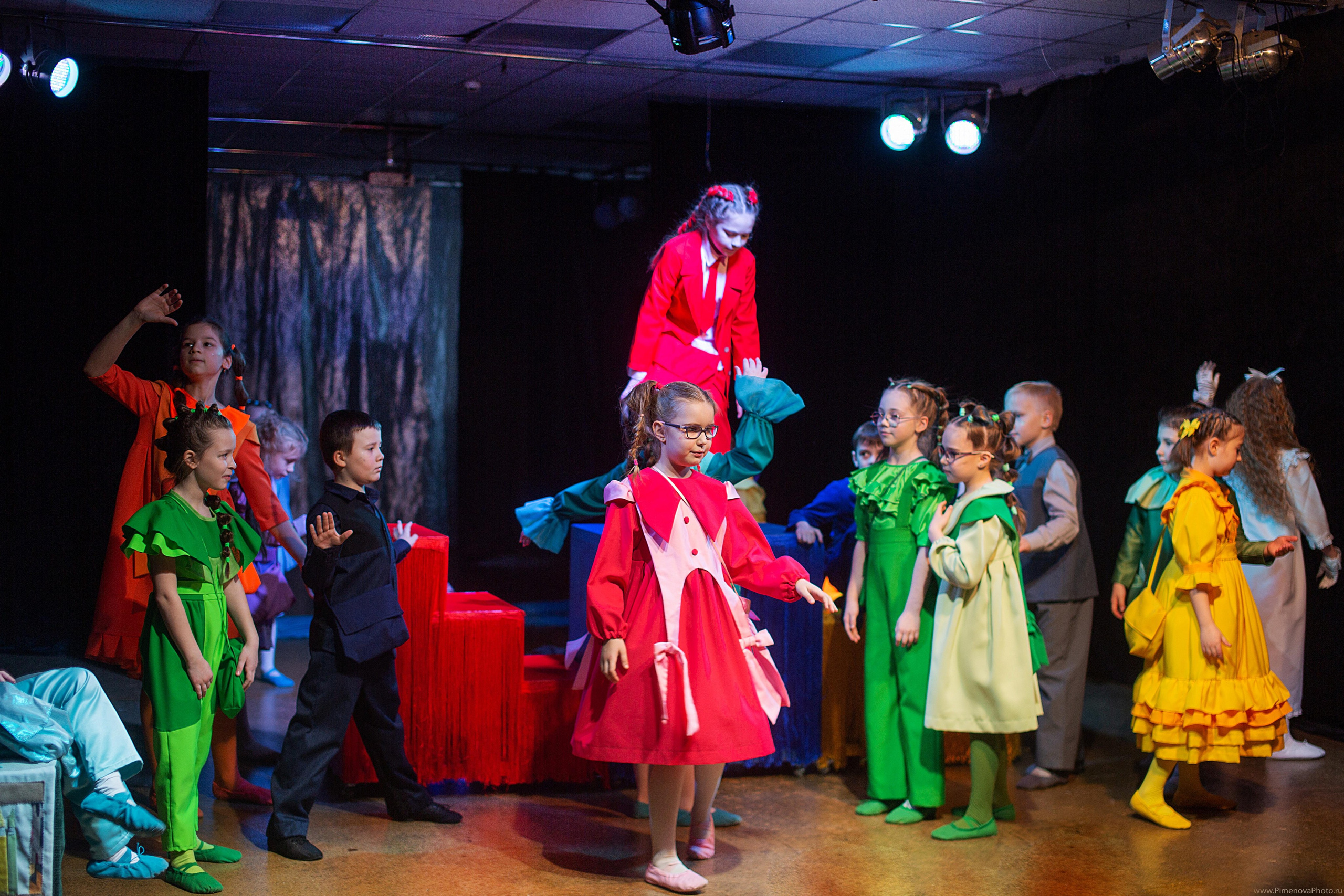 Карандаши «Театрум» ДТЦ, февраль. Семейный и детский фотограф в Петрозаводске