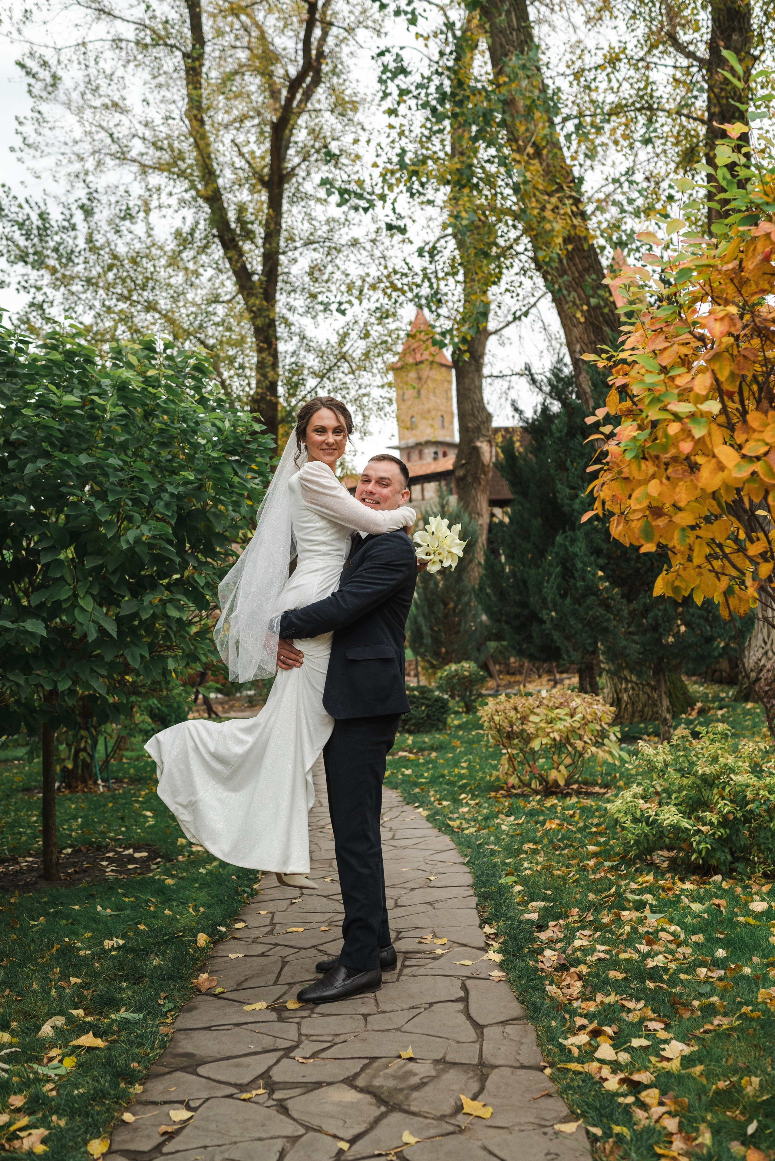 Свадебная фотосессия в Каменске-Шахтинском парке Лога. Фотограф в Каменске-Шахтинском Ольга Сагал