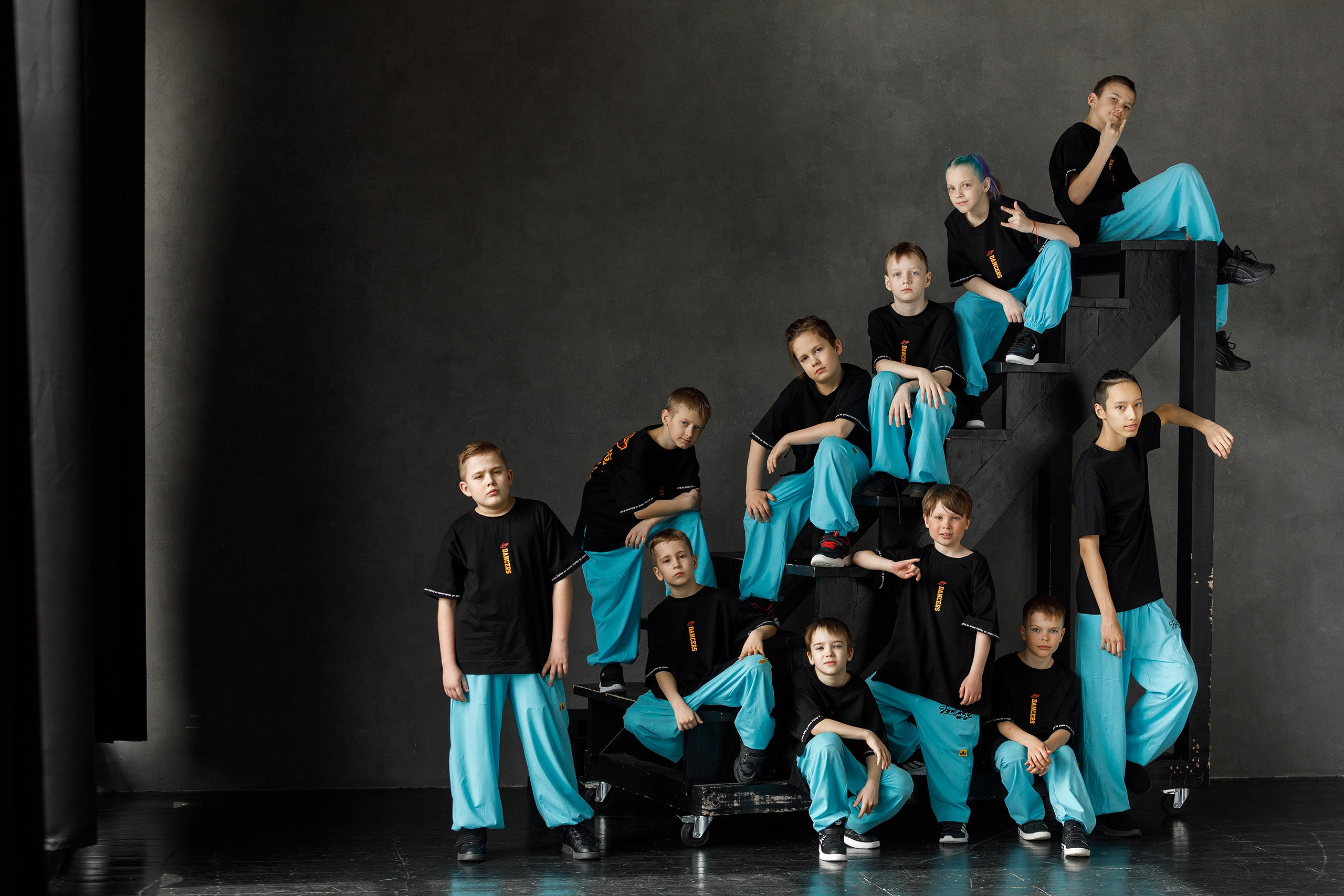 Фотосессия студии танцев. Профессиональный фотограф в Новосибирске