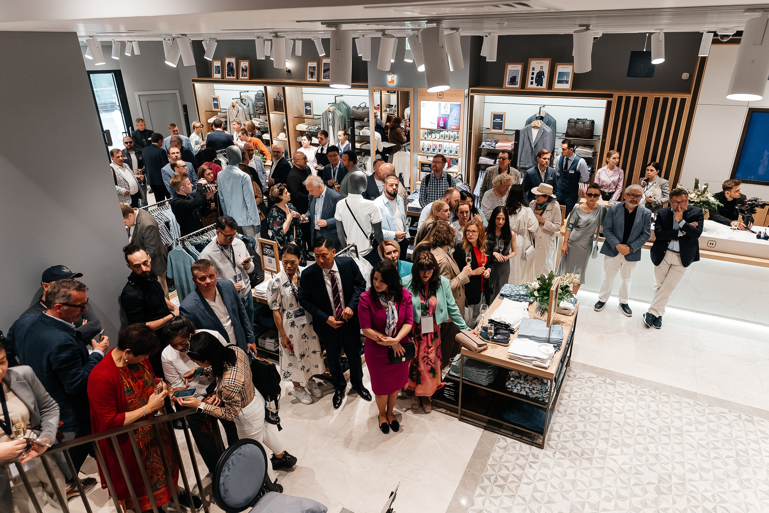 Henderson. Павел Краснов — Свадебный и репортажный фотограф в Москве