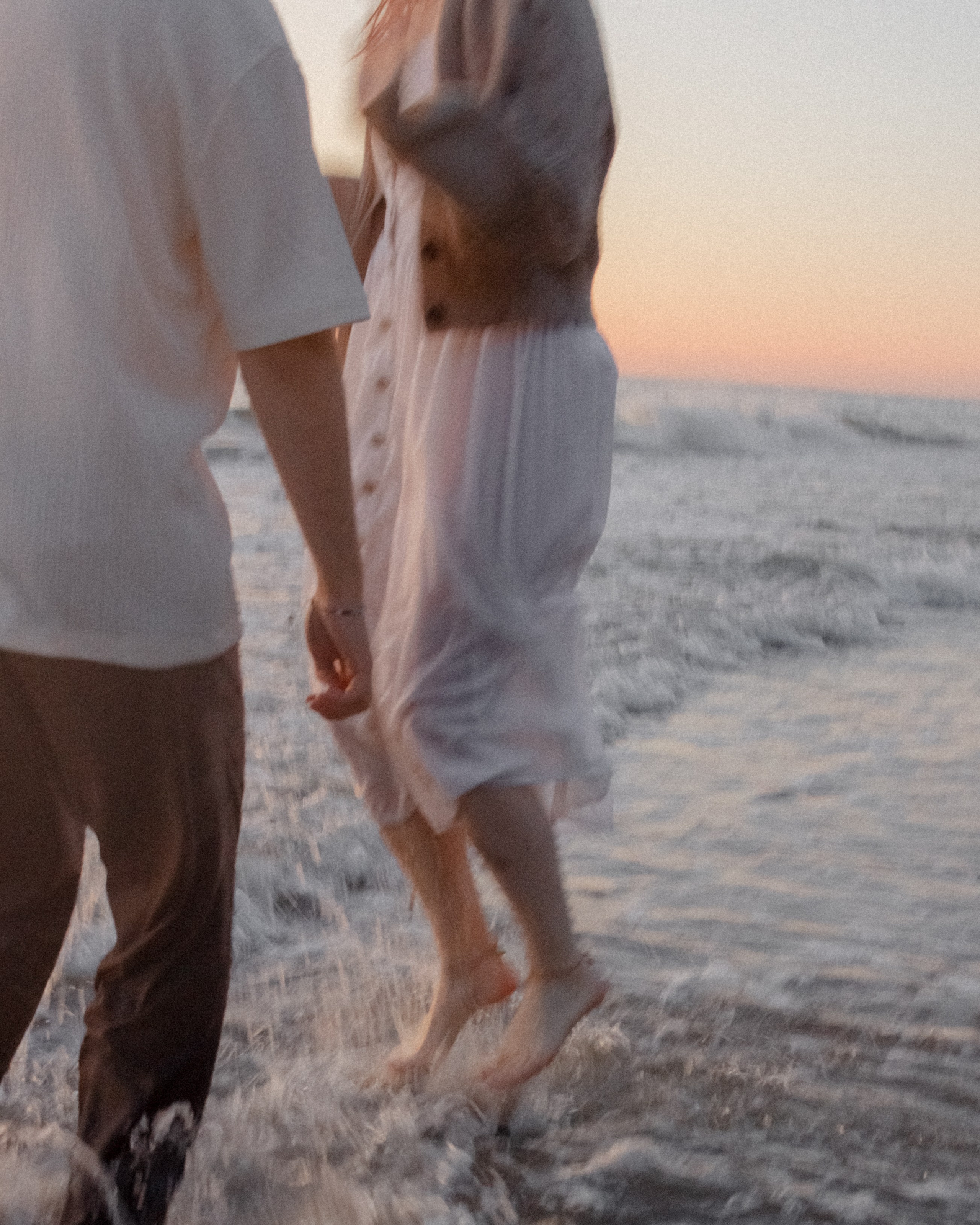 Киношная парная фотосессия на море в Калининграде / Донское. Портретный фотограф в Калининграде Рита Холодова