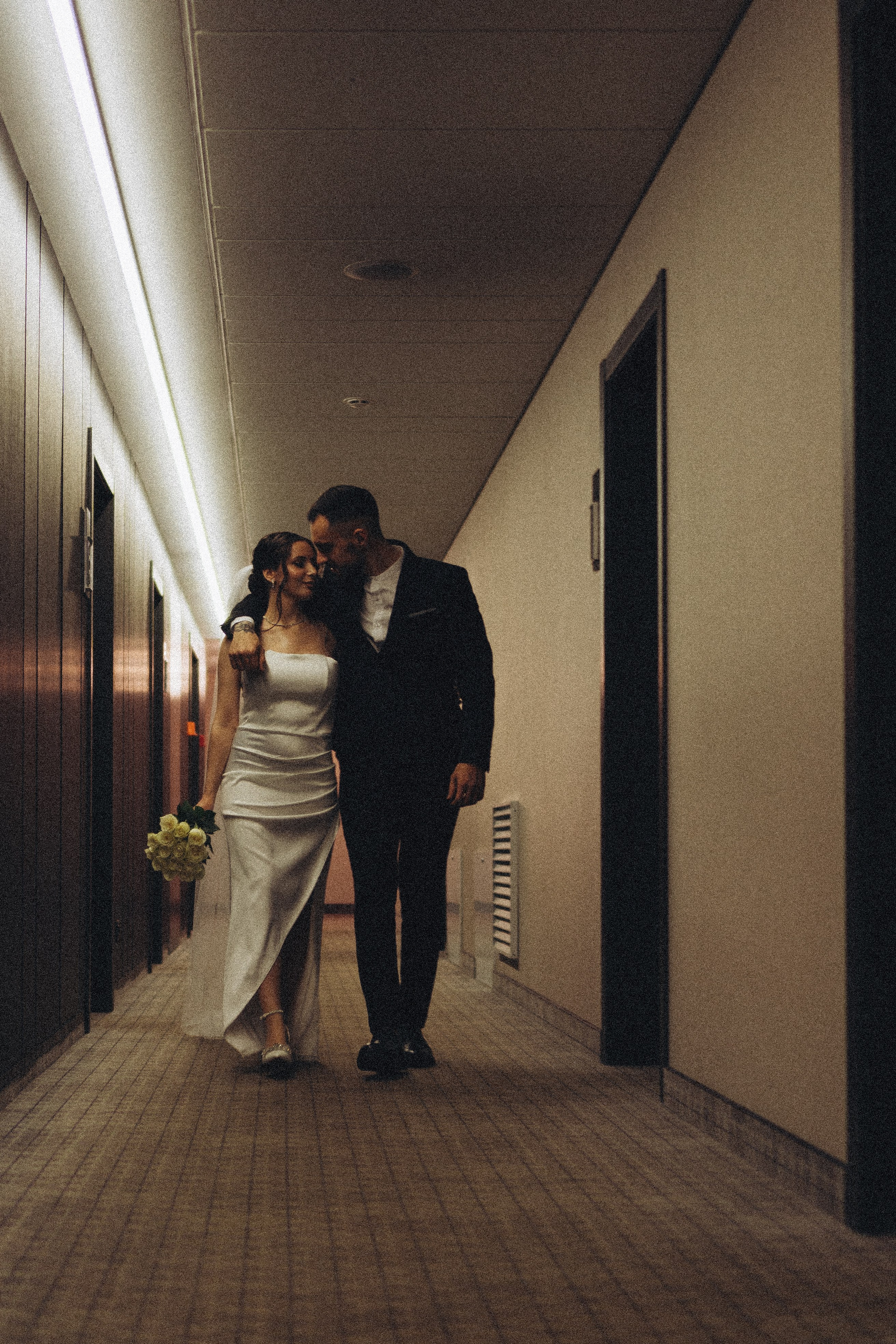 СВАДЕБНАЯ СЬЕМКА СБОРОВ ЖЕНИХА И НЕВЕСТЫ В ОТЕЛЕ И ТАКЖЕ ФОТОСЕССИИЯ В ОТЕЛЕЕ МЕГАПОЛИС БРЯНСК. Профессиональный фотограф, Санкт-Петербург — Виктория Богомолова