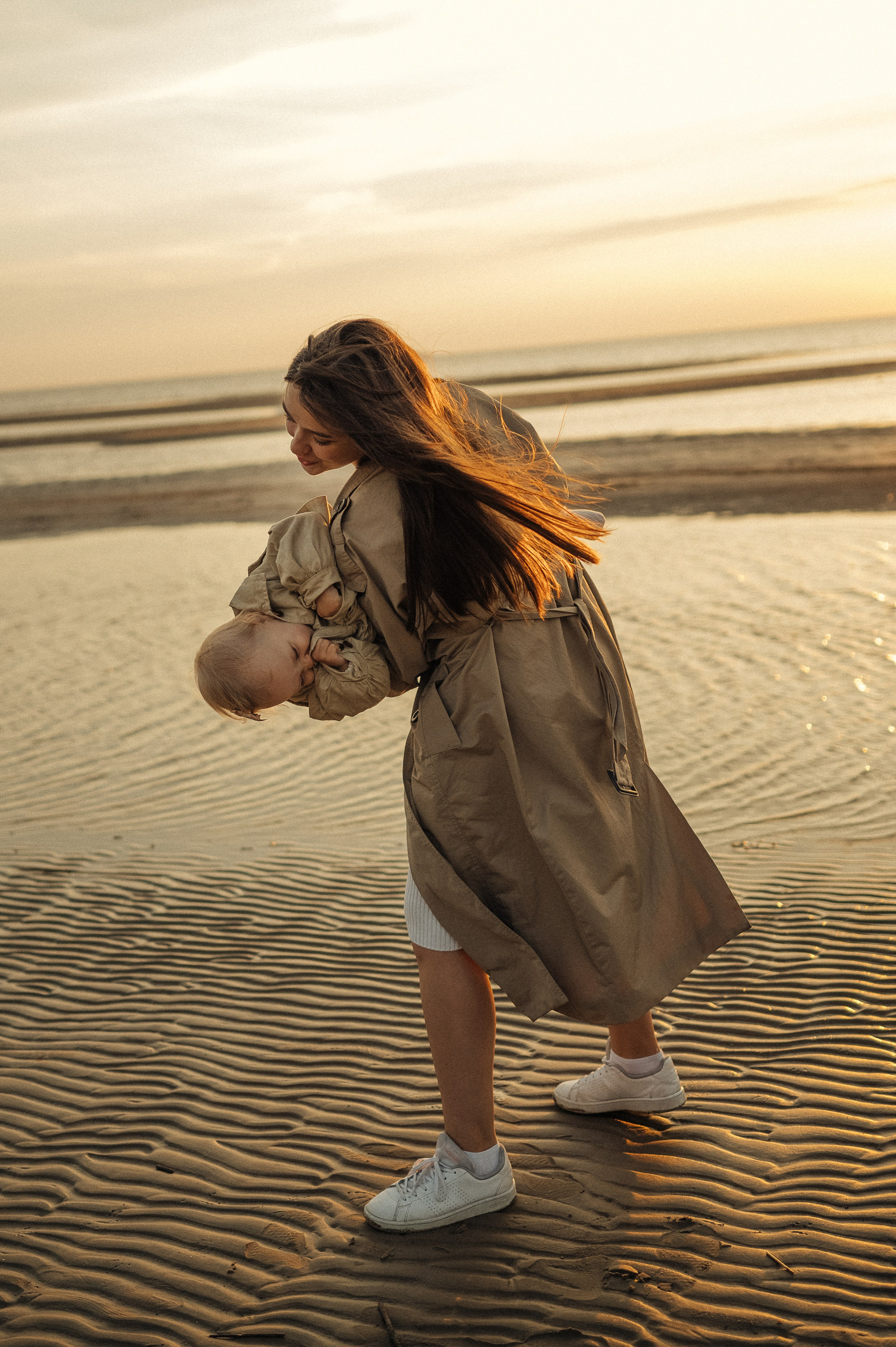 С мамой. Фотограф и видеограф в Санкт-Петербурге Полина Янушко. Съёмка родов
