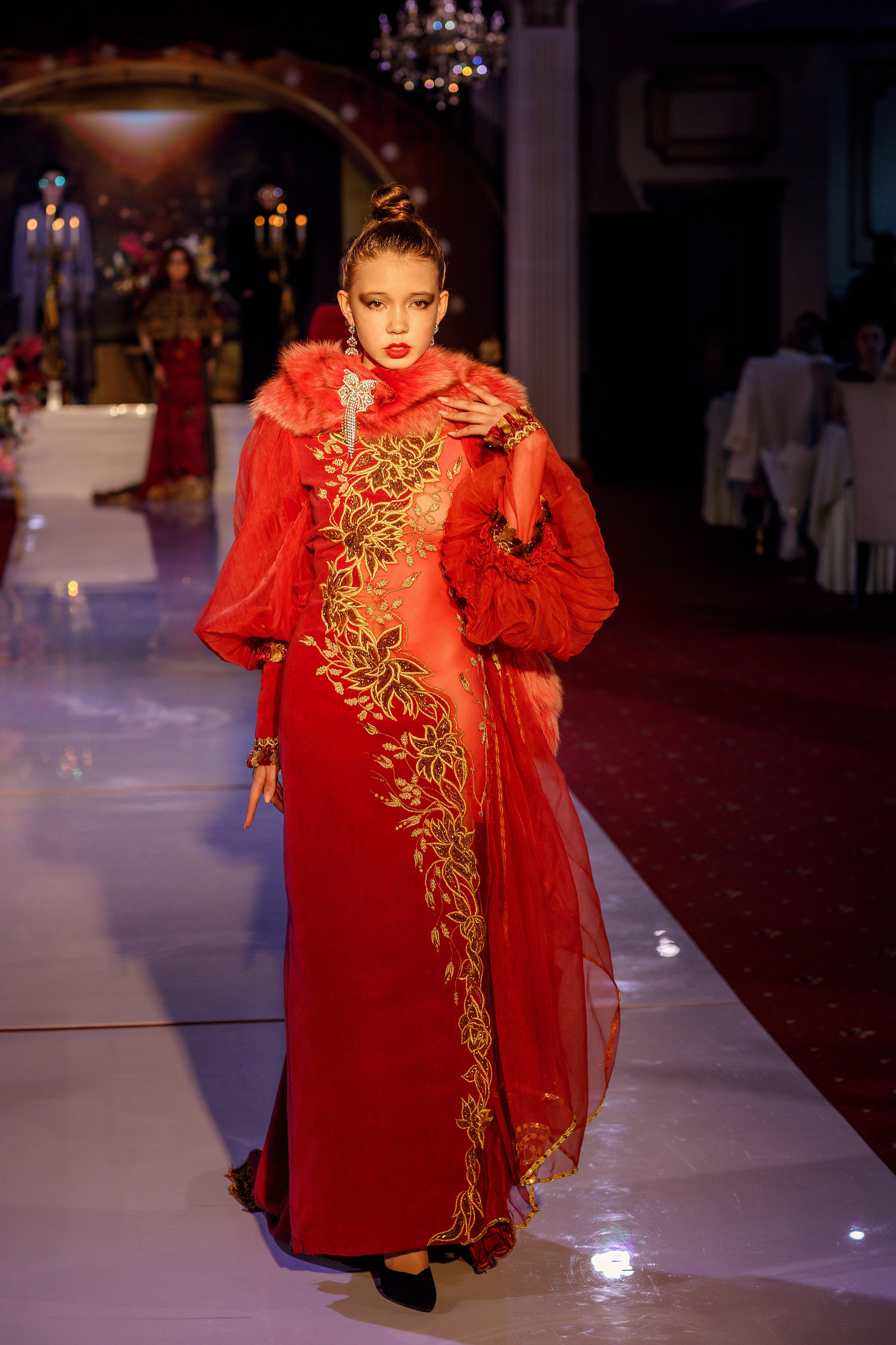 Показ коллекции Игоря Дадиани — 2023.04.01. Портретный и репортажный фотограф в Чебоксарах Андриян Чаркин