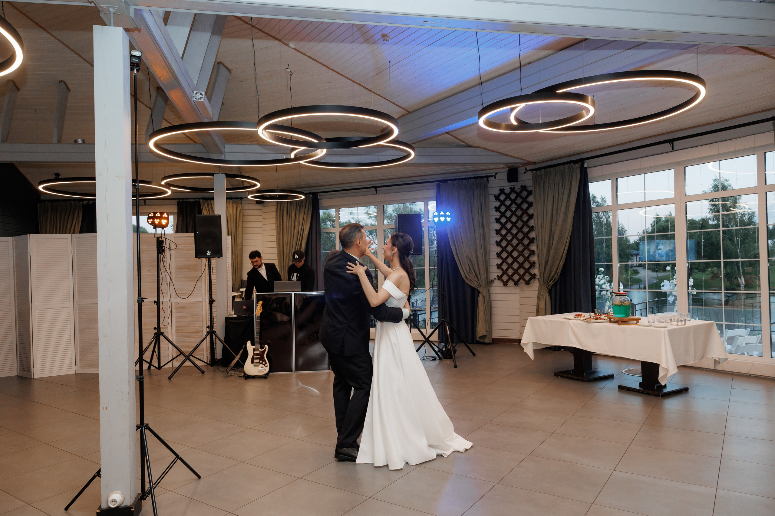 Регистрация в отеле Fish Point, ЗАГС Бутово, прогулка в Остафьево. Свадебный и репортажный фотограф (Москва, Королев и другие)