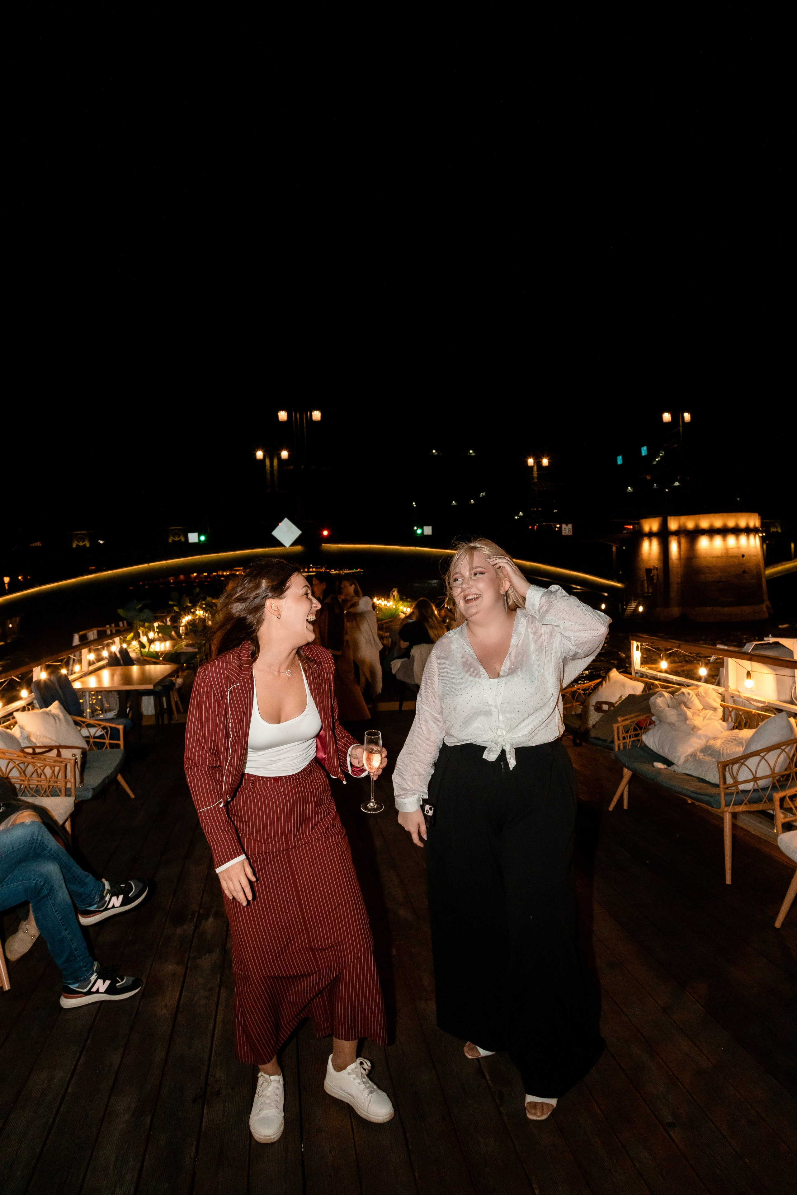 На воде. Главная