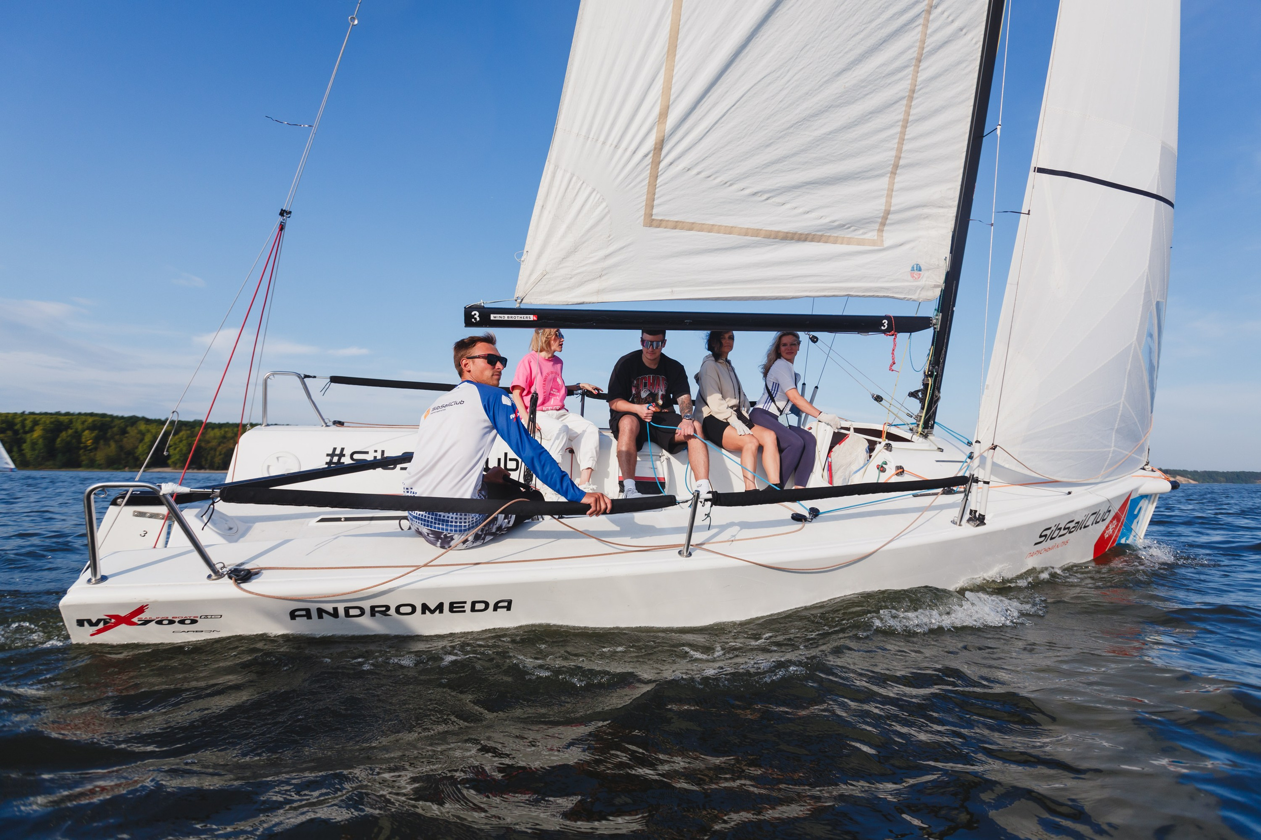 ЯХТИНГ. Roman Photo