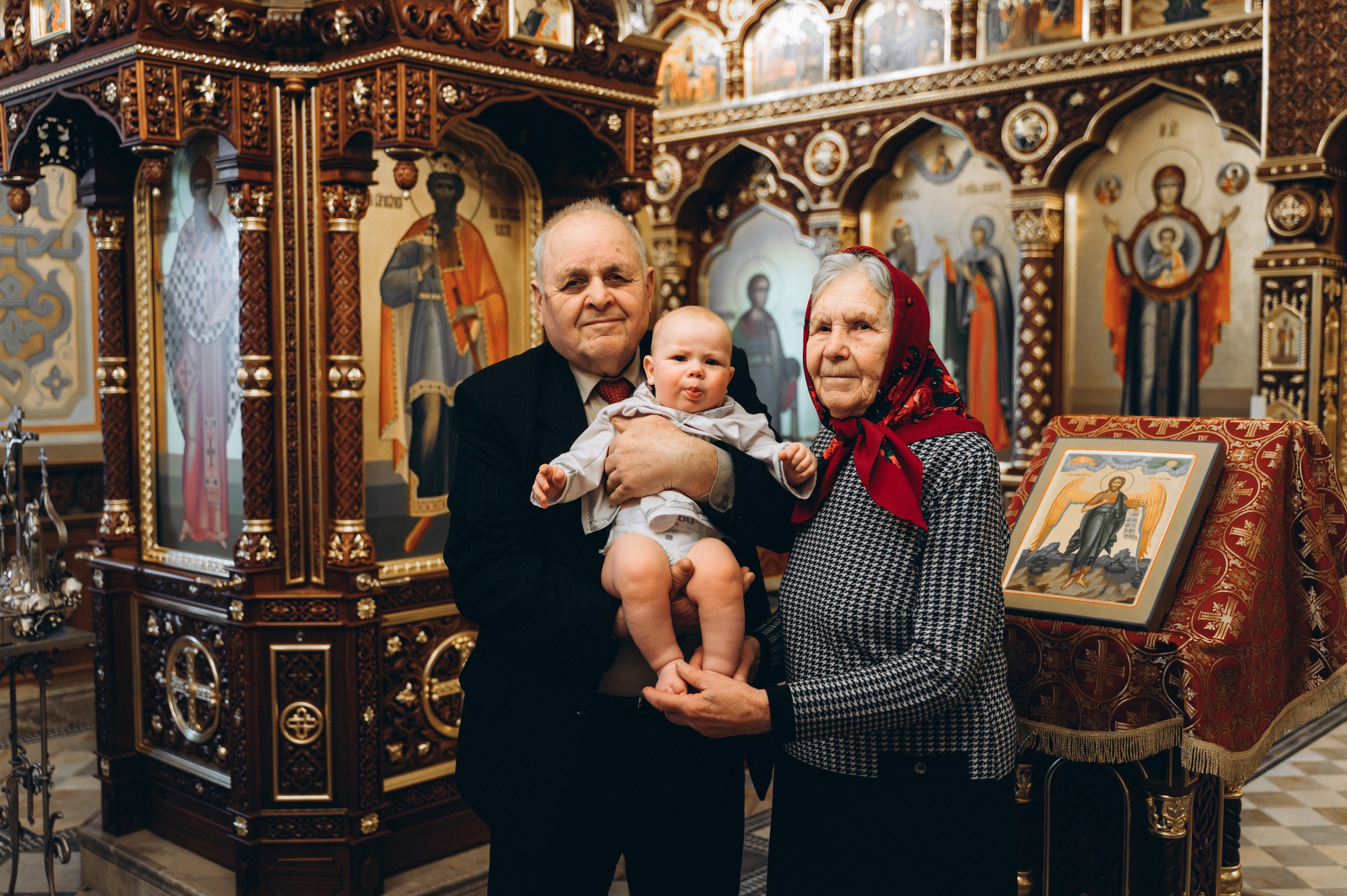 Крещение Фёдора (Храм Всех Святых) криптовый. Семейный фотограф в Минске Дарья Дреко