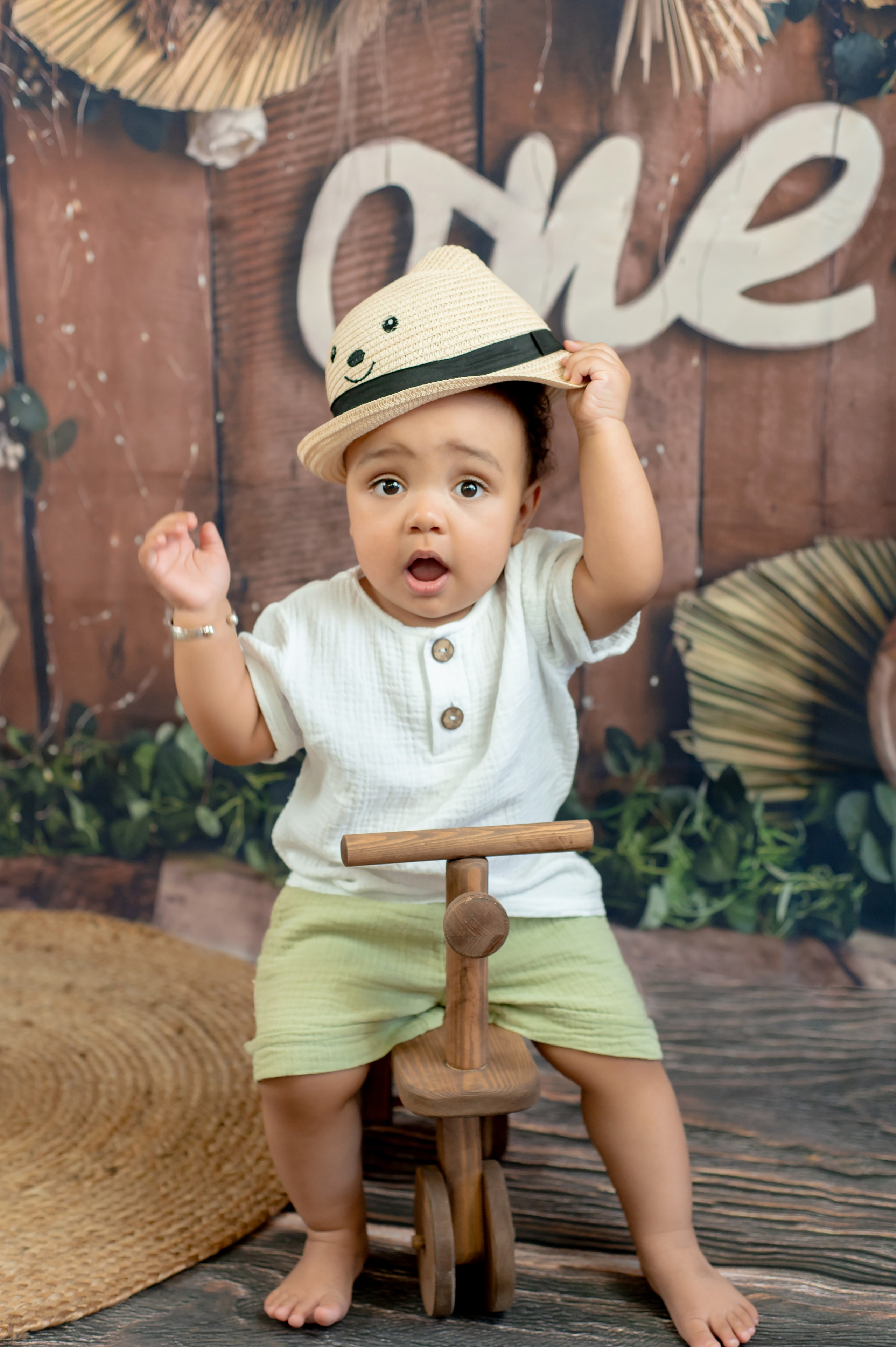 Талла. Детский и семейный фотограф Эльмира Веселова. Детская фотостудия Мира. Фотосессия на годик