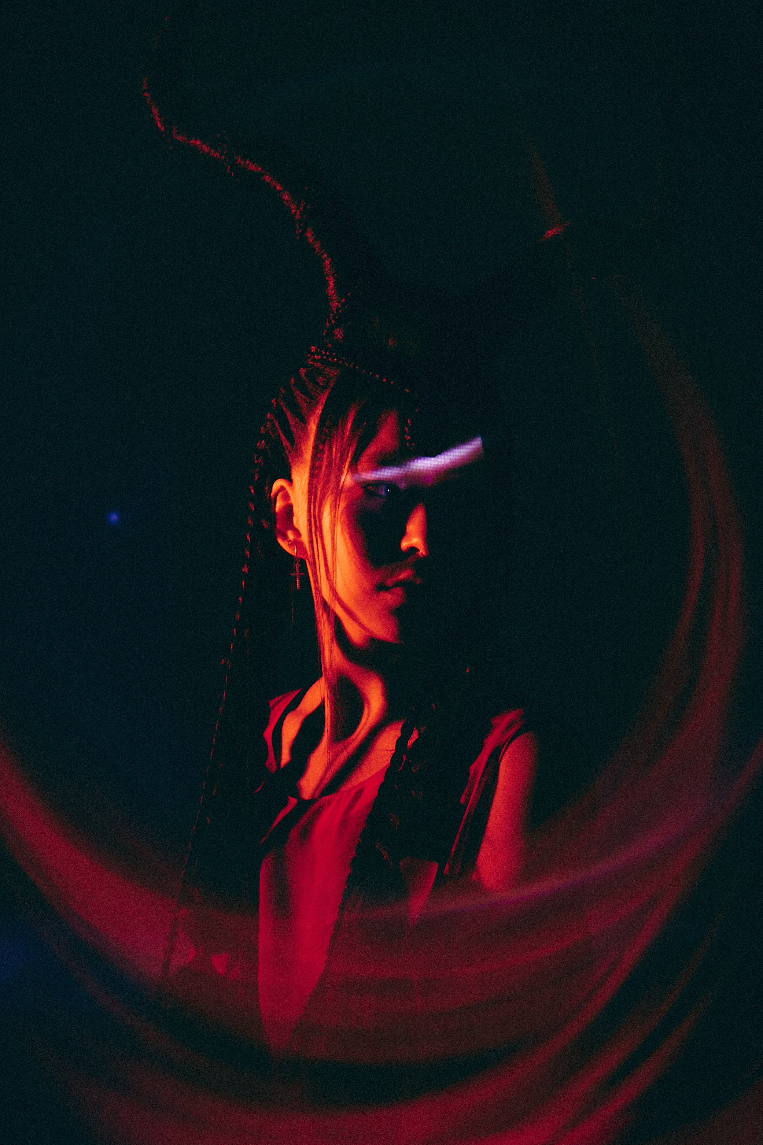 Ника: рогастый демон | Женский портрет | Белов Тимофей, фотограф СПБ. Фотограф Белов Тимофей | Санкт-Петербург | СПБ