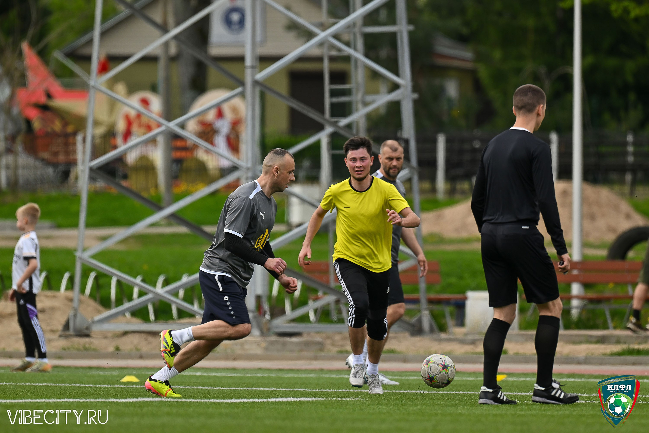 XX ЧЕМПИОНАТ КАЛИНИНГРАДСКОЙ ЛФЛ КАНЦМАРКЕТ39 сезона 2024–2025 гг. VIBECITY.RU Вайб Сити Ру Фоторепортажи Фотоотчеты Калининград