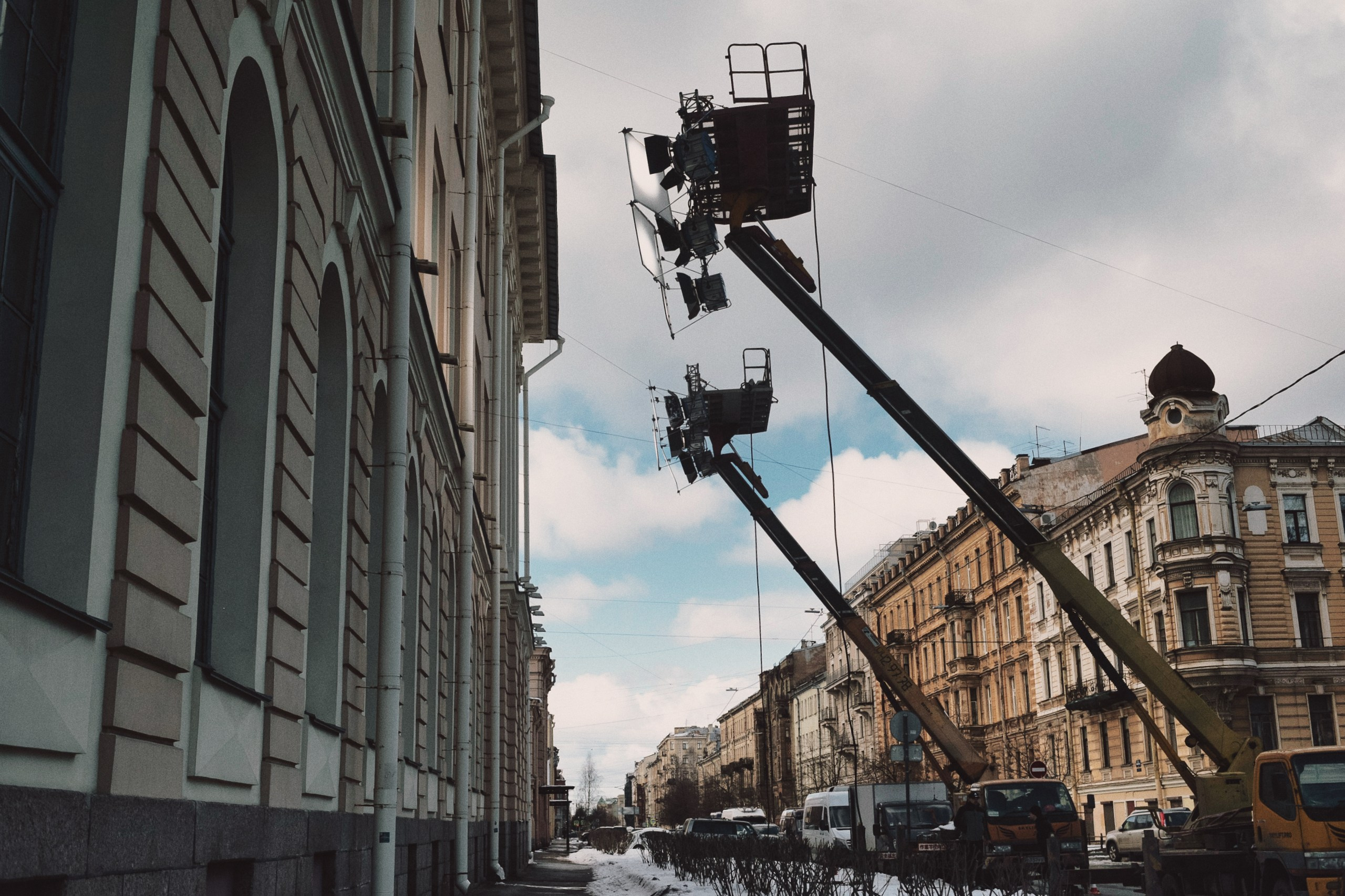 Егор Кончаловский «Большой Дом». May the numbers guide us