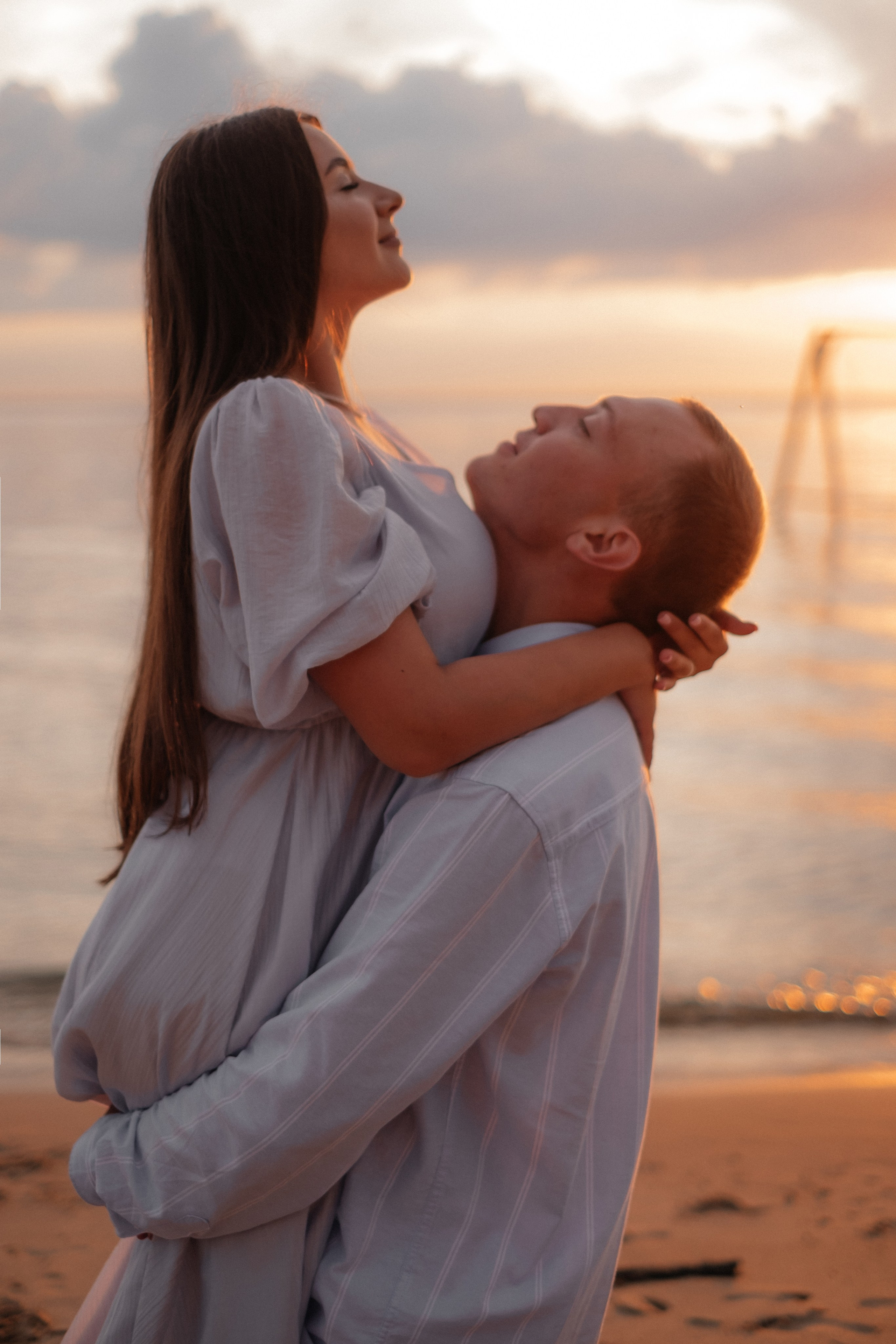 Алина, Ярослав и Тая на берегу. Фотограф в Новосибирске Диана Ильиных