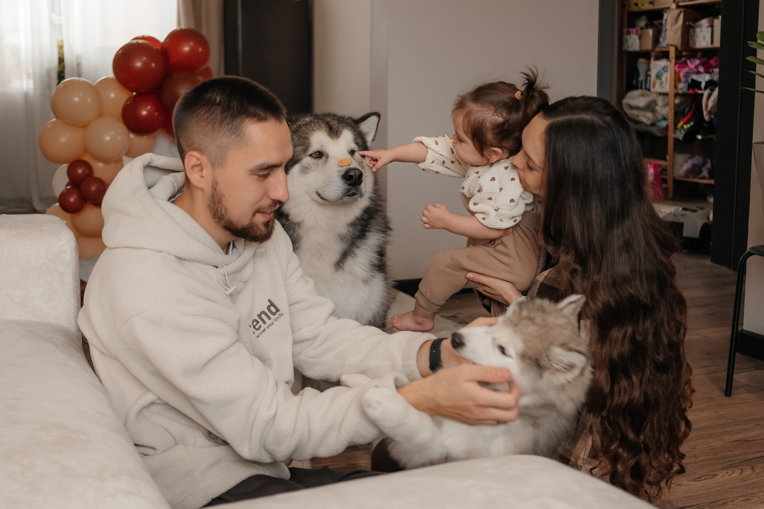 Катя, Саша и Еся | домашняя съемка. Фотограф в Новосибирске Диана Ильиных