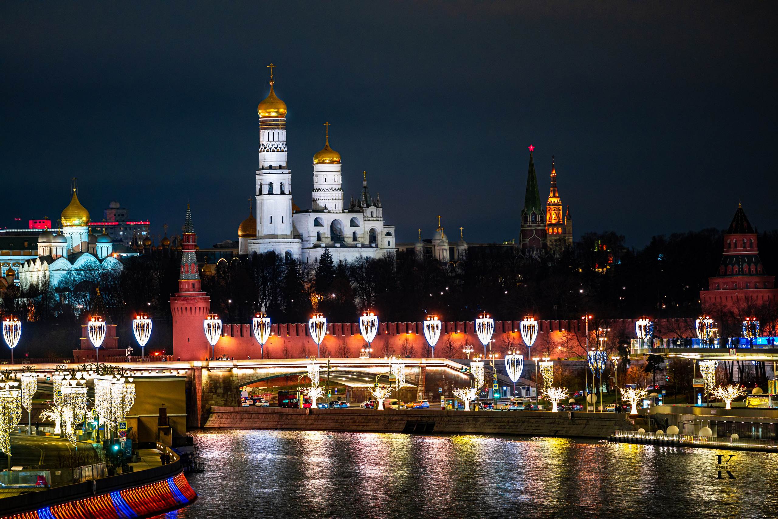 Москва ночью. Декабрь 2024. Фотографирую жизнь! Московский фотограф волонтер