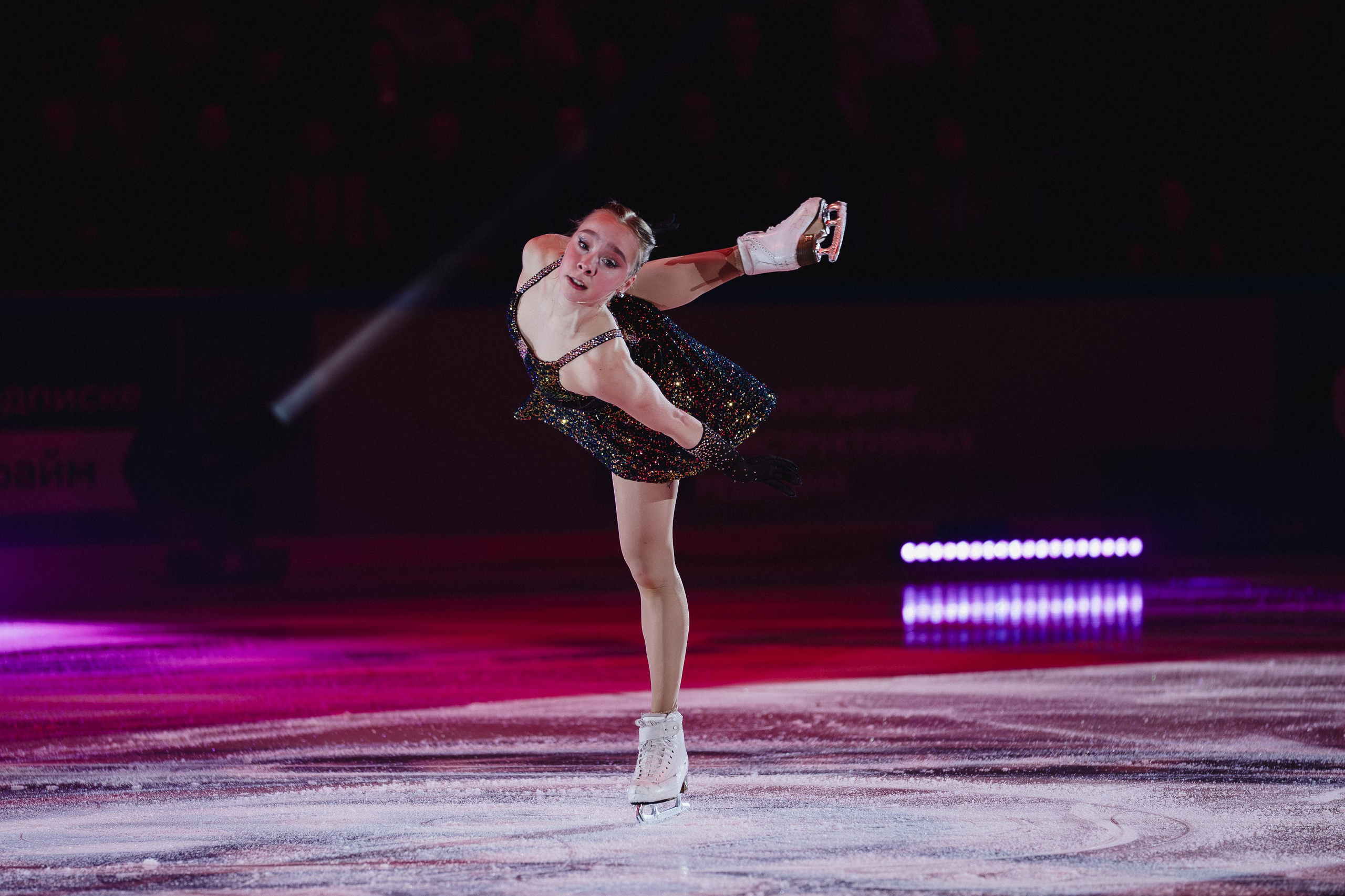 Шоу Этери Тутберидзе в Новосибирске. Воробьева Ксения — Спортивный и танцевальный фотограф Новосибирск