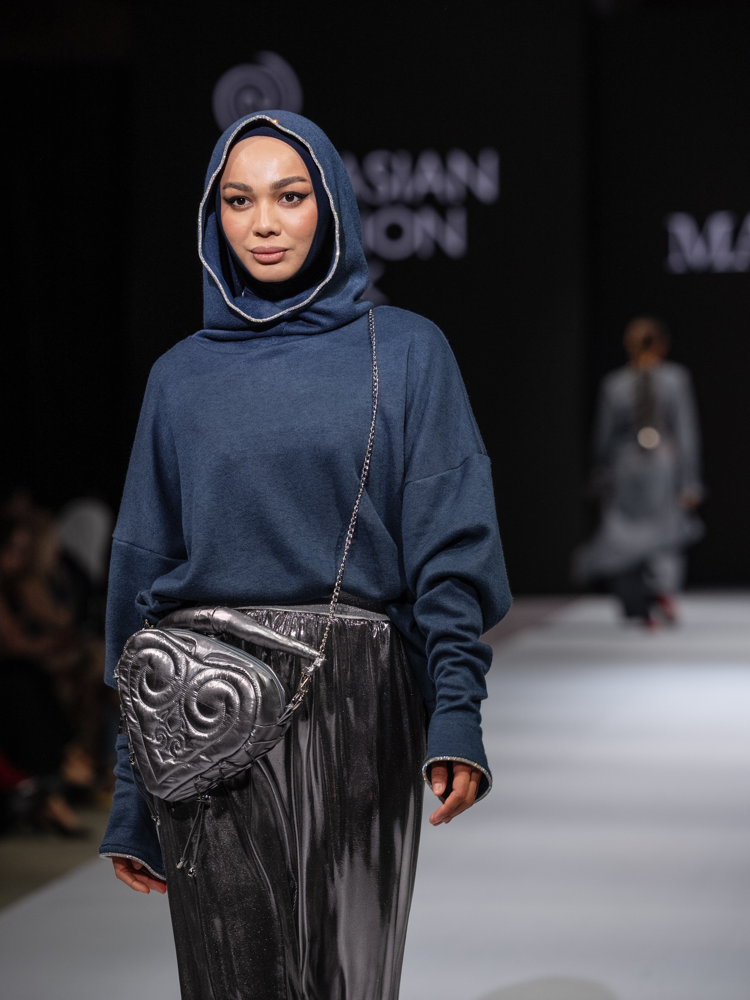 EURASIAN FASHION WEEK Malique. Сайт Алматинского НЮ АРТ, будуар и фэшн фотографа Дениса Карпенко