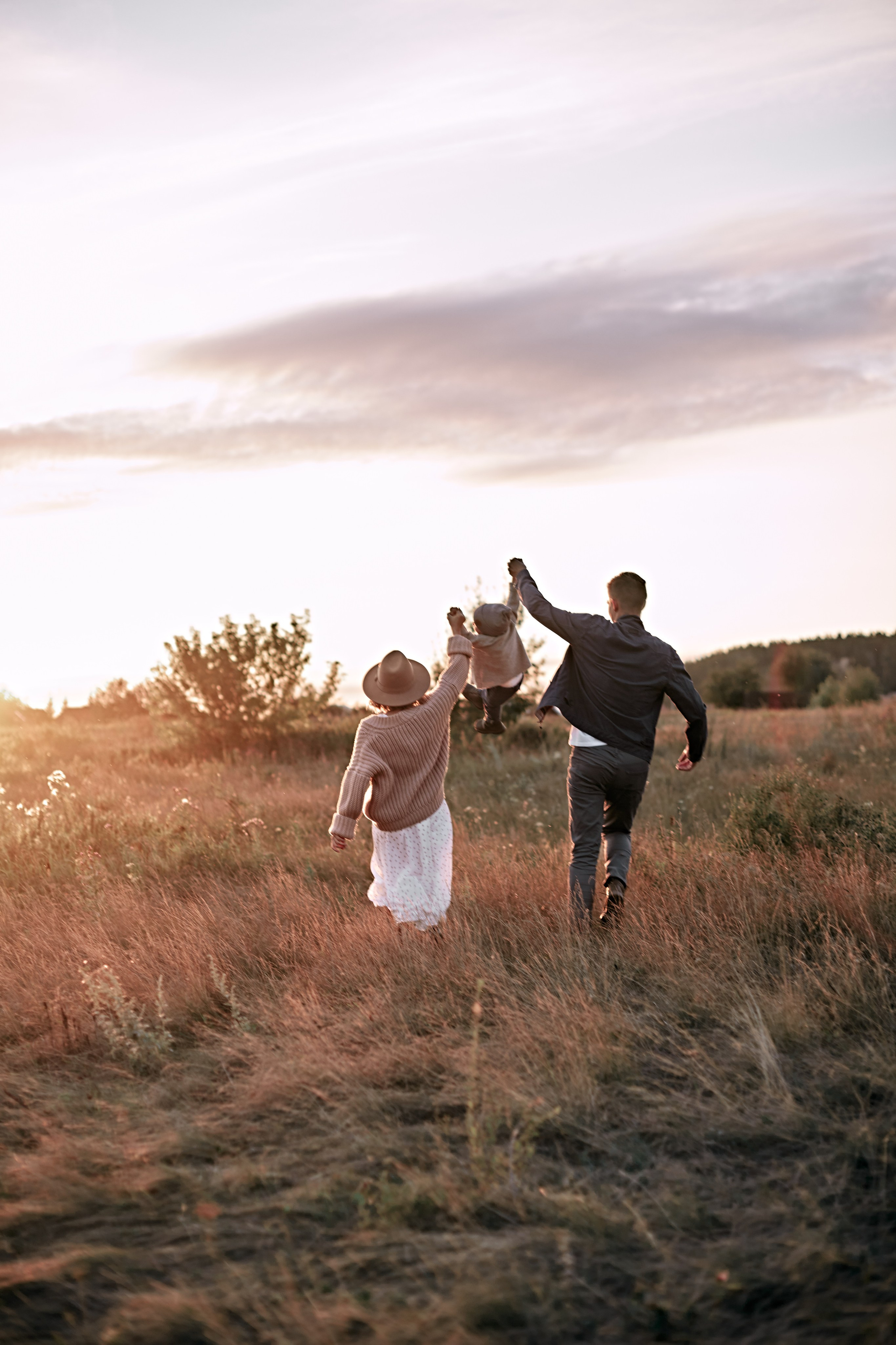 Катя с семьей. Порог Ревун. Главная