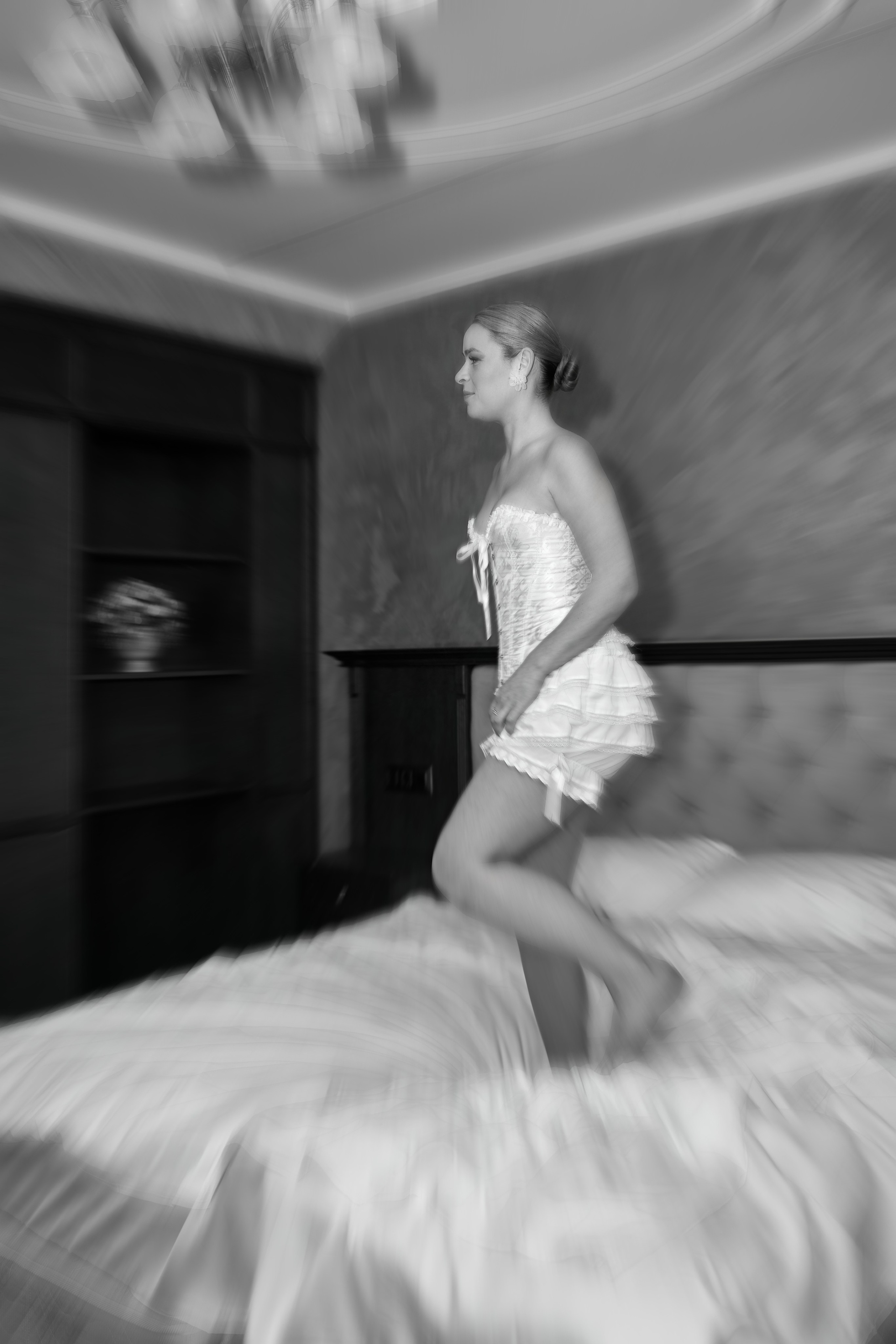 Утро невесты и свадебная фотосессия в гостинице