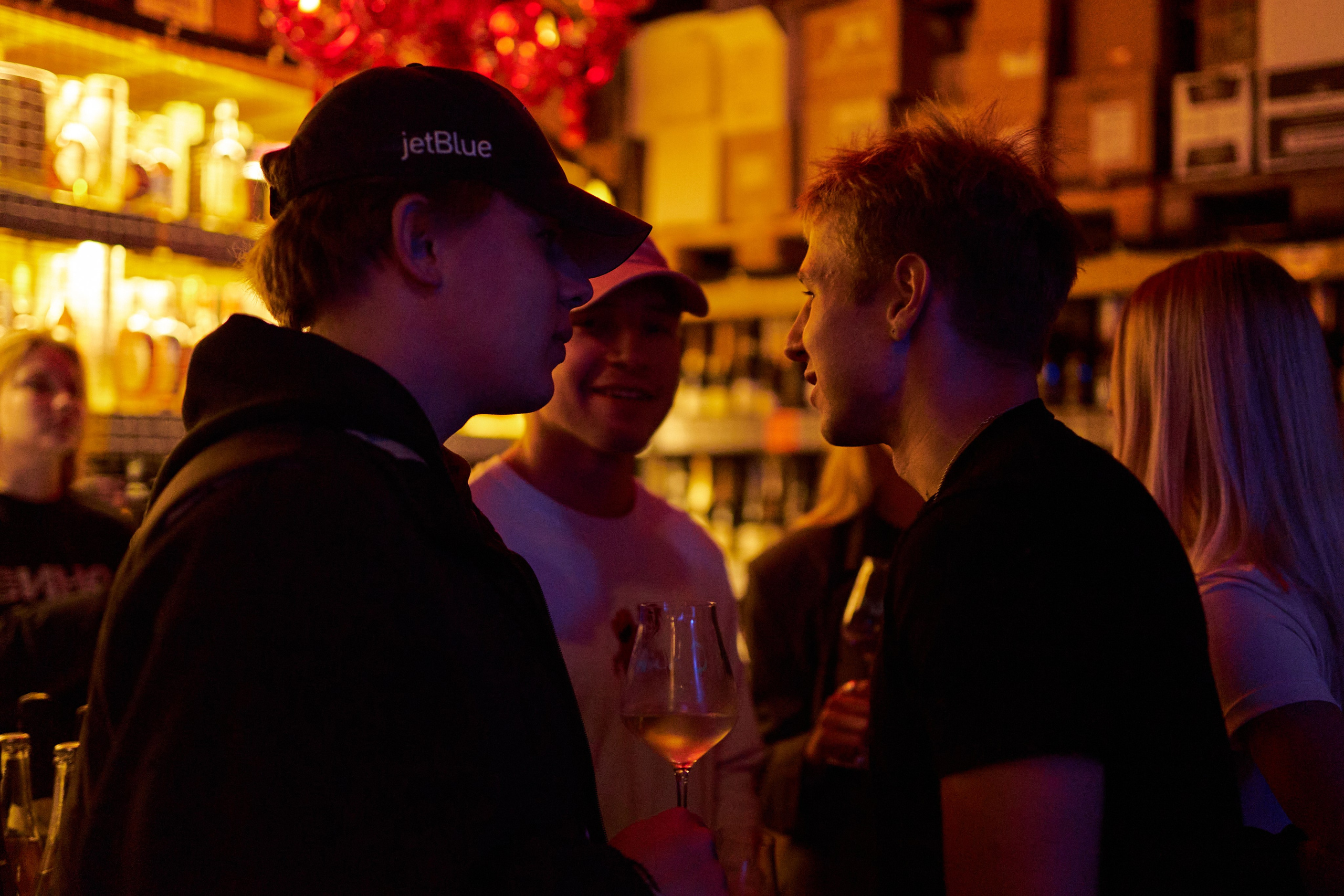 Винный склад. Коммерческий и репортажный фотограф в Санкт-Петербурге — Туся Сушка