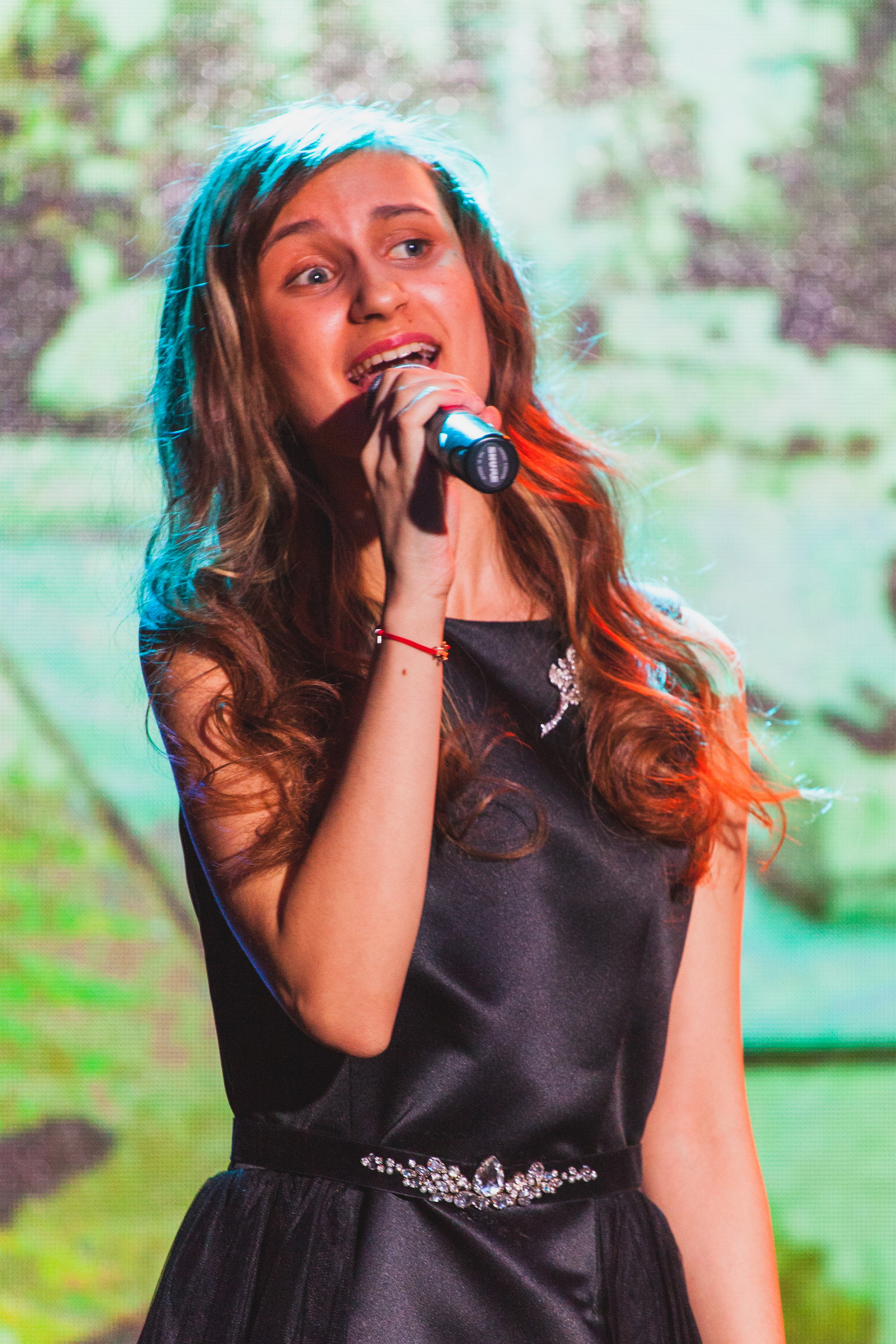 О2ТВ группа СТРАНА. Видеооператор/Фотограф Николай Завьялов