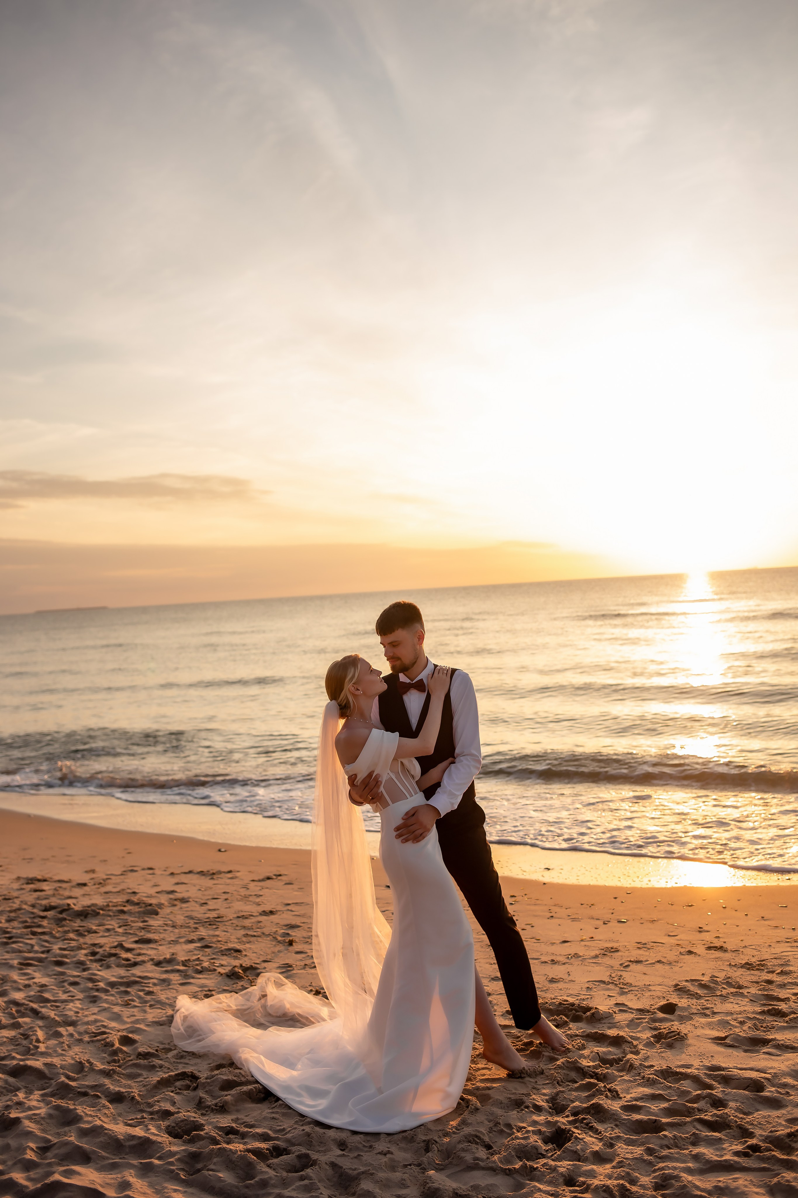 Александра и Влад. На закате. Фотограф в Калининграде Решетникова Алина