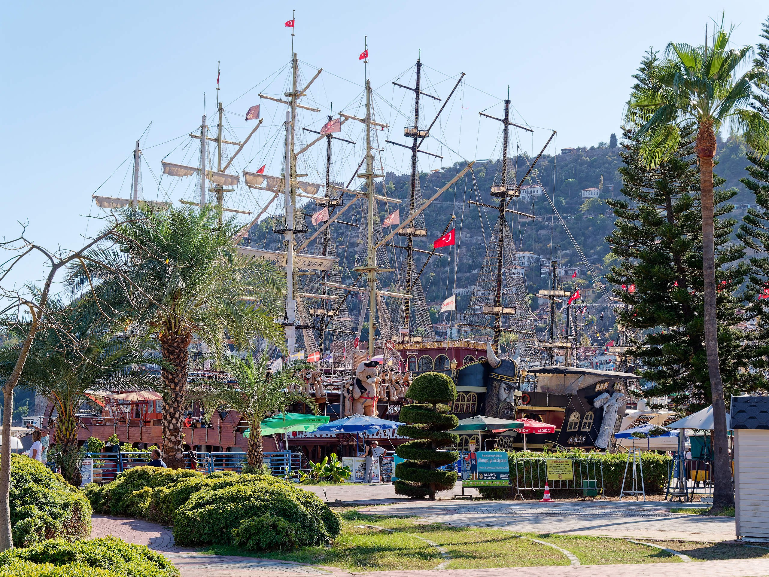 Алания 2025, порт и парк. Избранные фотографии