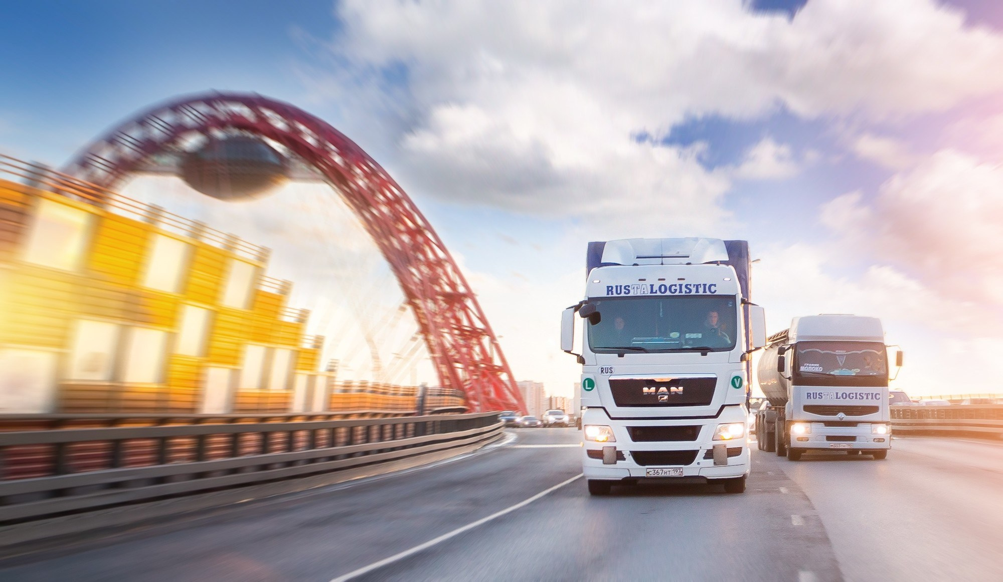 Рекламная фотосъемка для логистических компаний | Поймайте динамику и профессионализм вашего бизнеса на фото