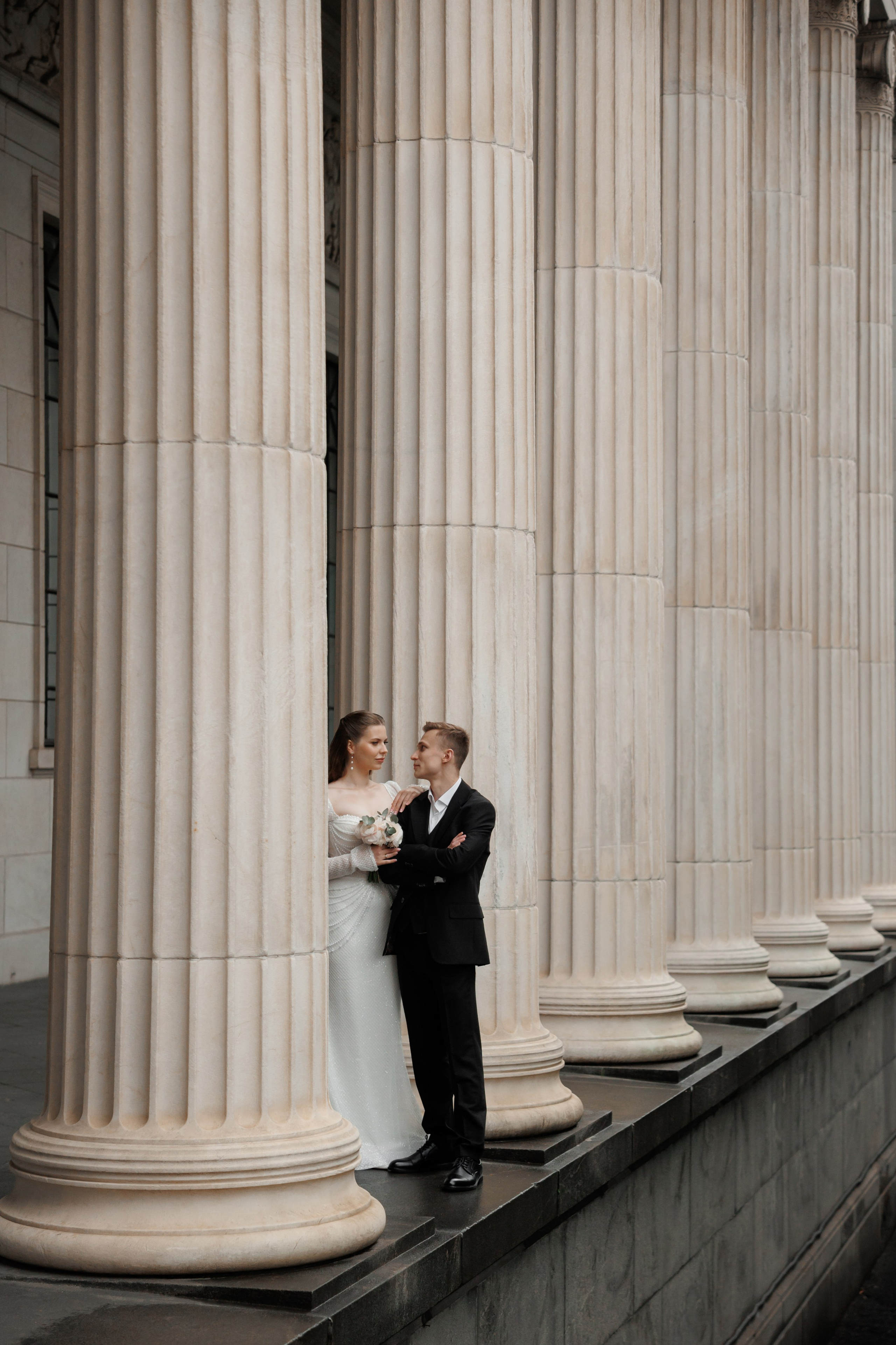 Фотосессия у Пушкинского музей. Свадебный и репортажный фотограф (Москва, Королев и другие)