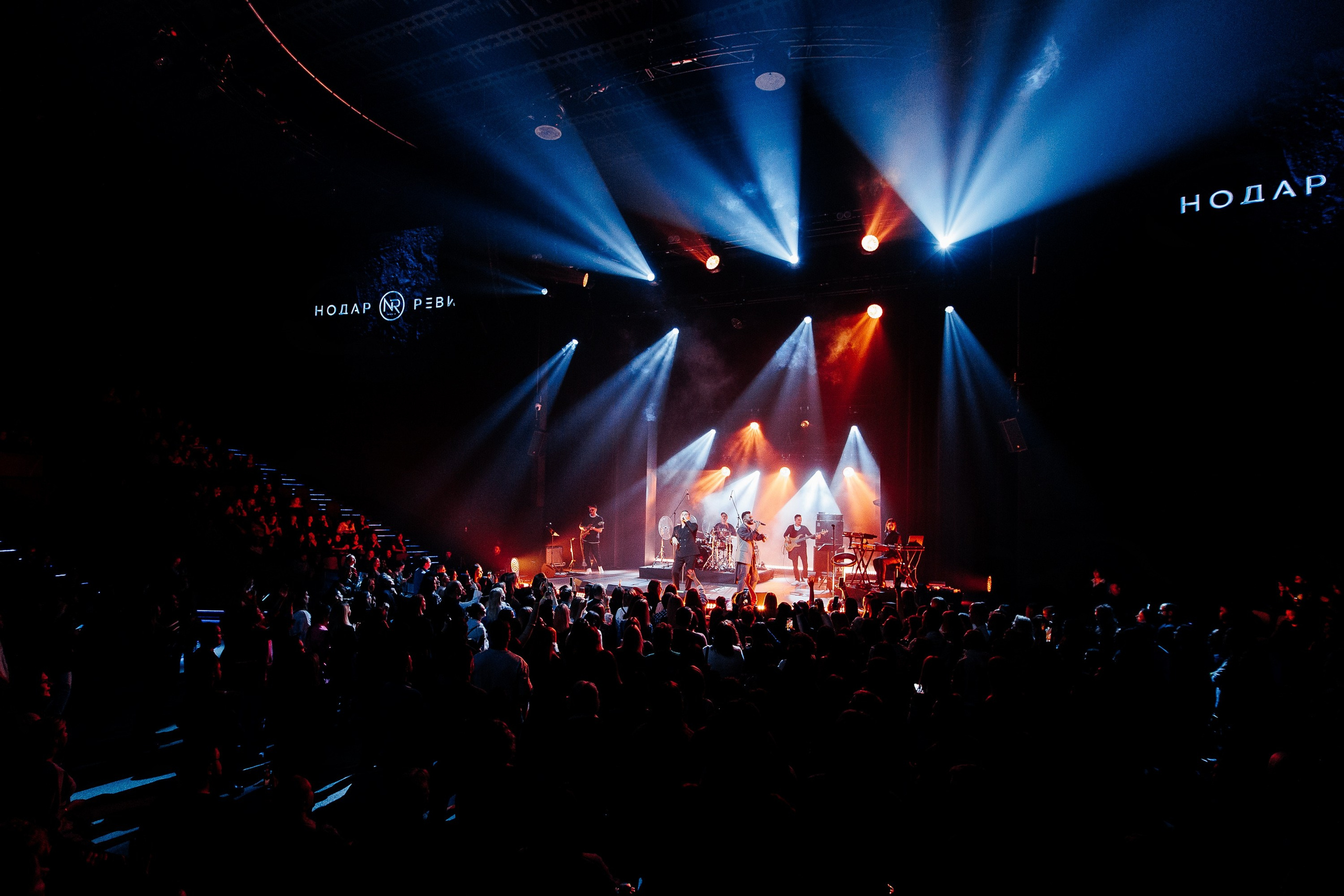 НОДАР РЕВИЯ. Фотограф в Москве Алексей Виноградов