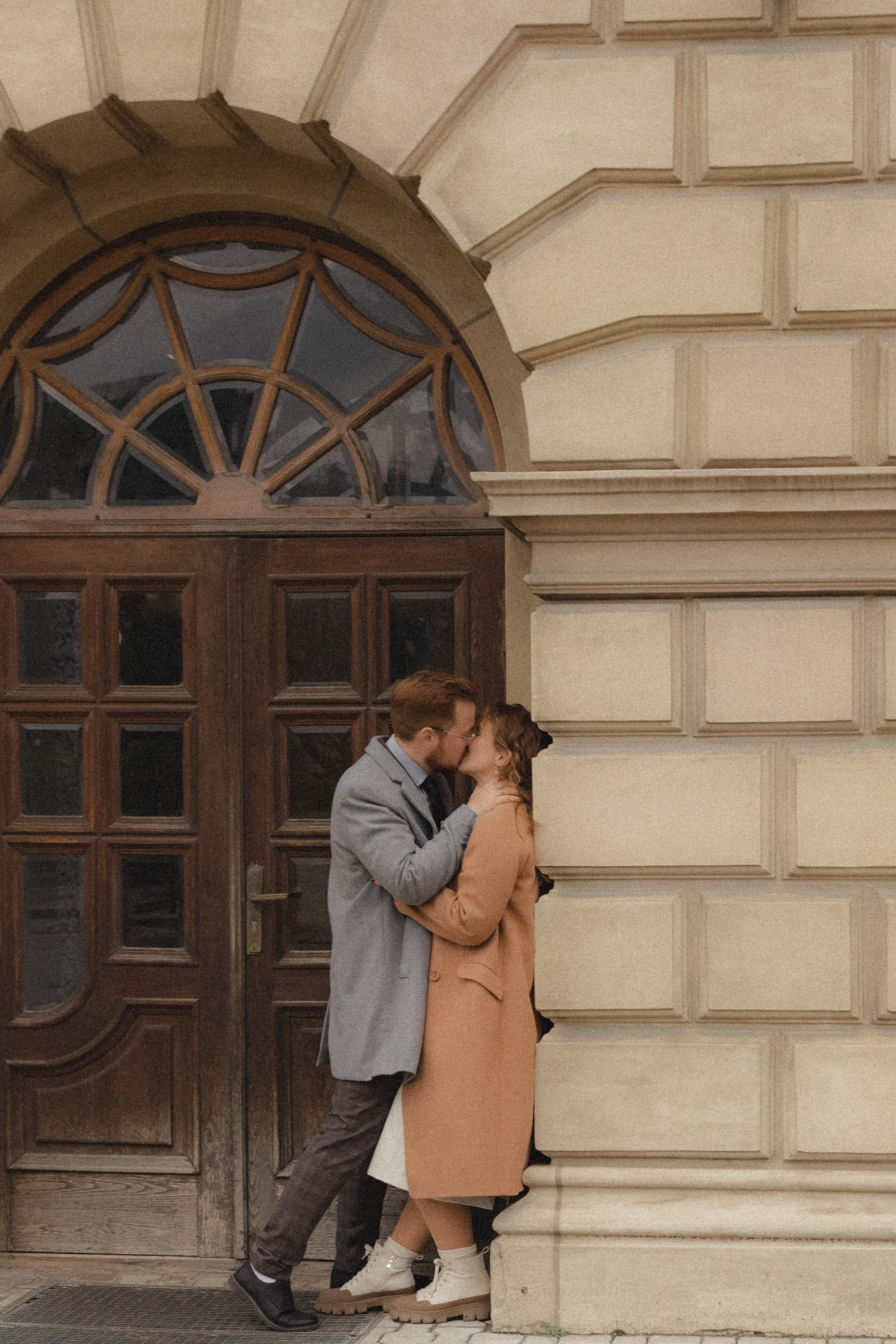 Фотосессия lovestory Калининград на острове Канта. Портретный фотограф в Калининграде Рита Холодова