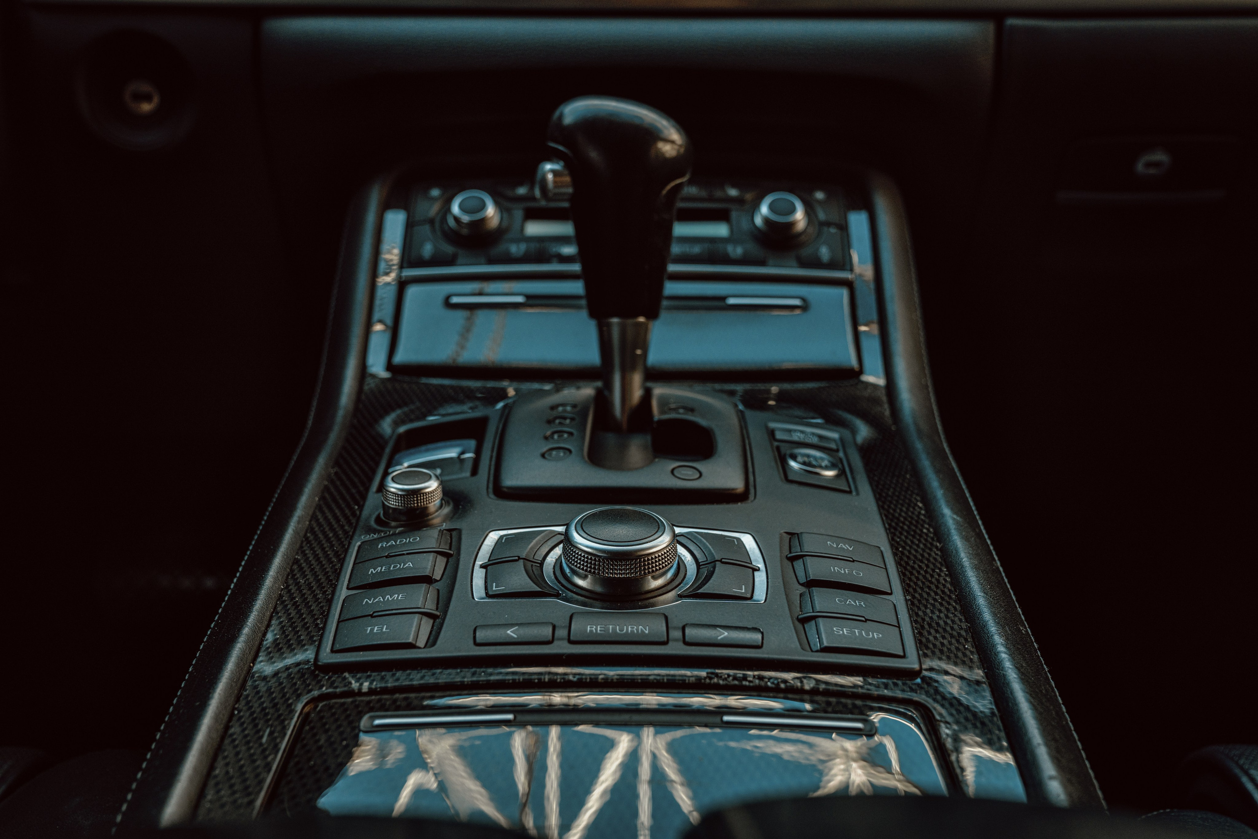 Audi S8 D3. Антон Незримый | Фотограф в Санкт-Петербурге