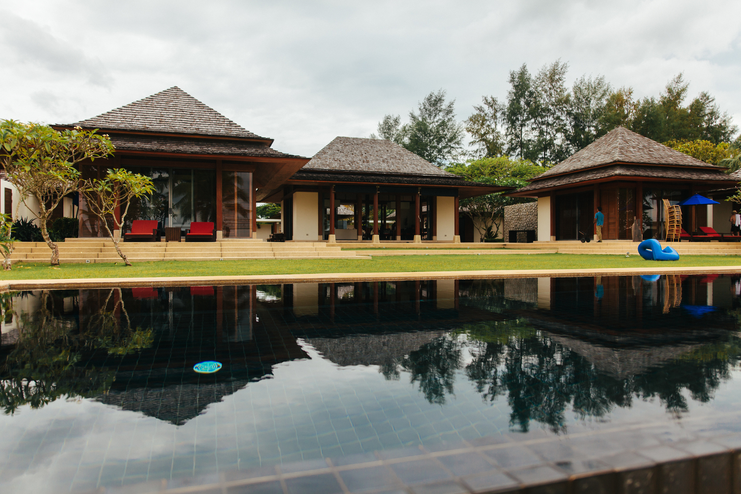 Егор и Фукуми. Пхукет. Фотограф Дмитрий Щекочихин