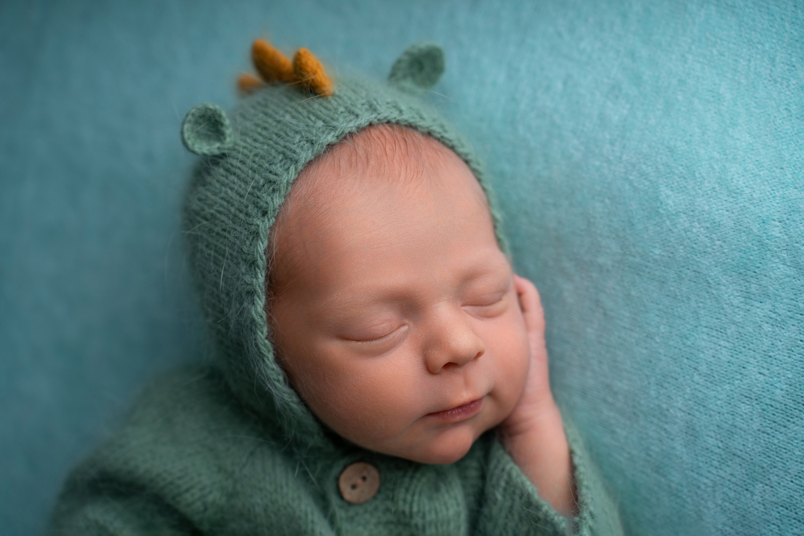 Ньюборн. Фотограф новорожденных Оренбург и свадебный фотограф Оренбург