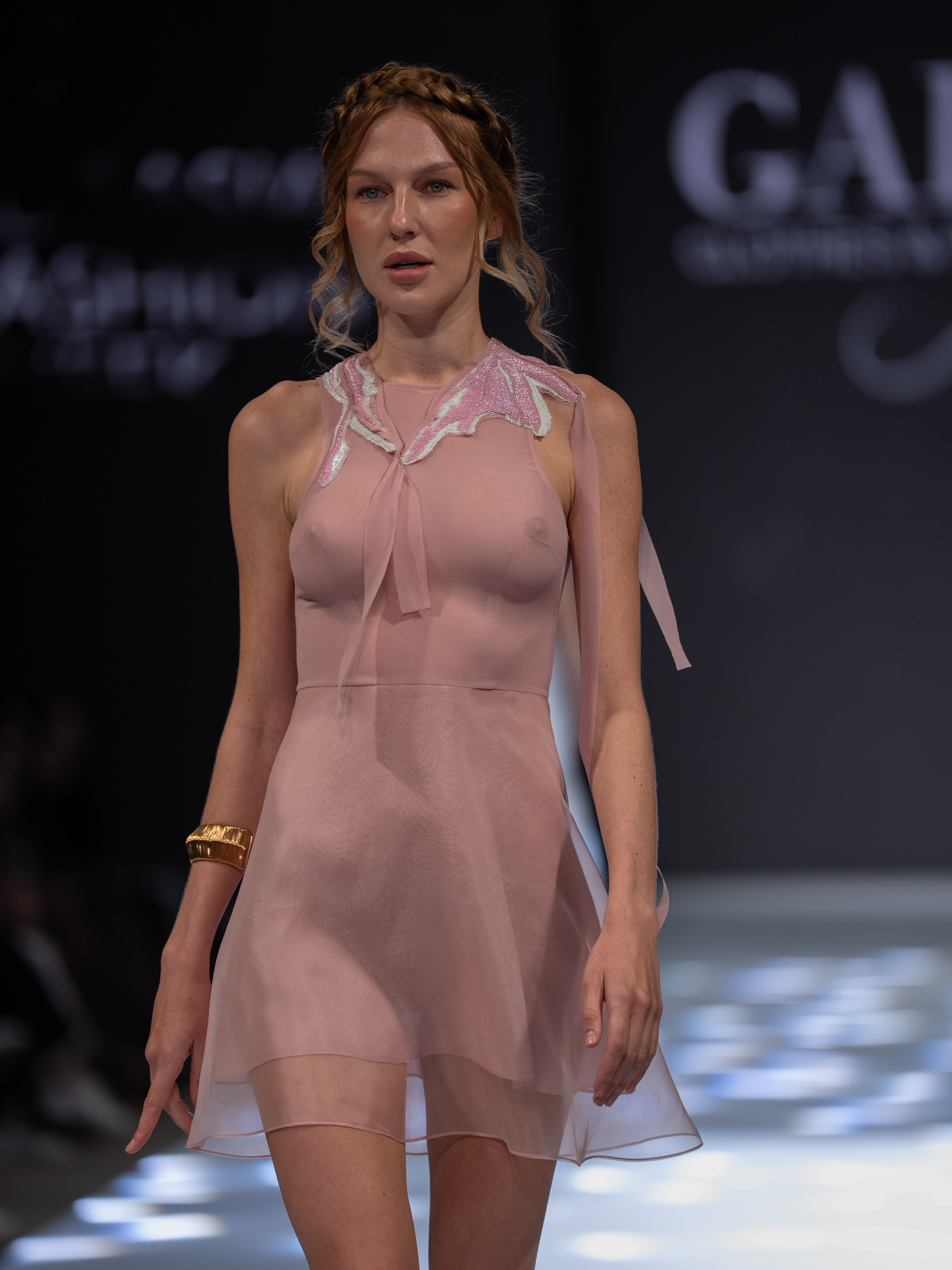 EURASIAN FASHION WEEK Galia. Сайт Алматинского НЮ АРТ, будуар и фэшн фотографа Дениса Карпенко