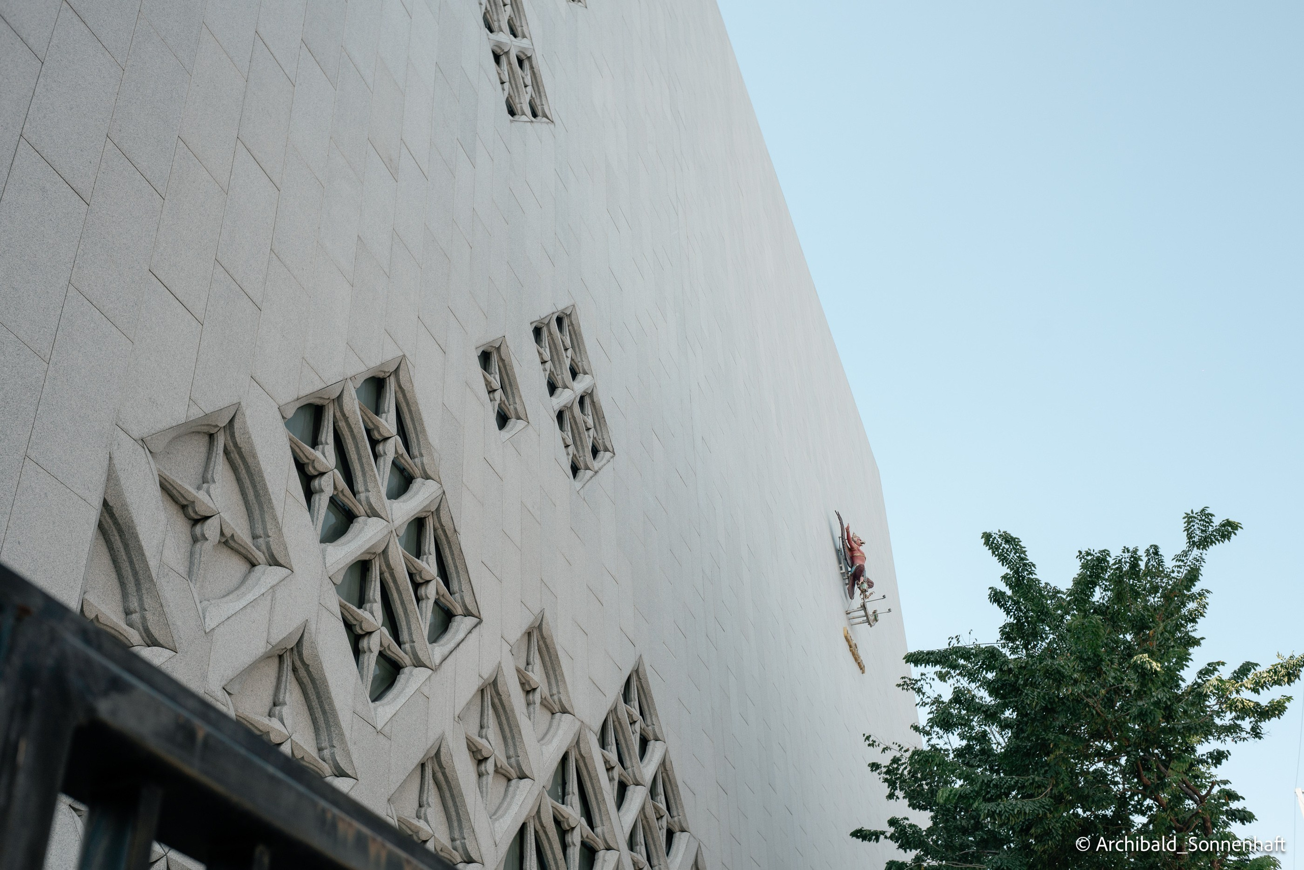 Couple of days in Thai. Photographer in Guangzhou, China. Archibald Sonnenhaft