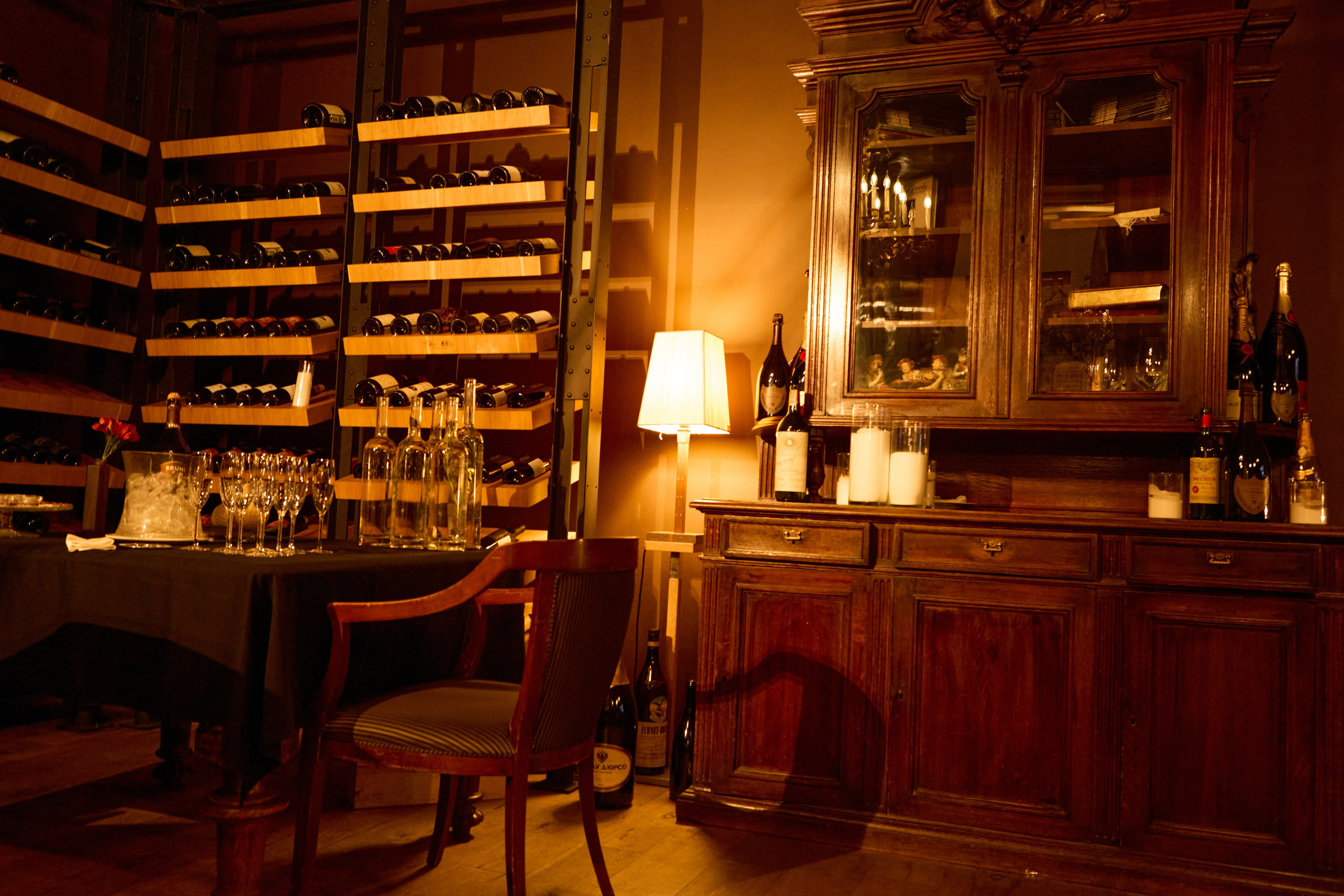 Evening on Nevsky Prospect Street at the Palkin Restaurant. Фотограф в Санкт-Петербурге Владимир Тихомиров