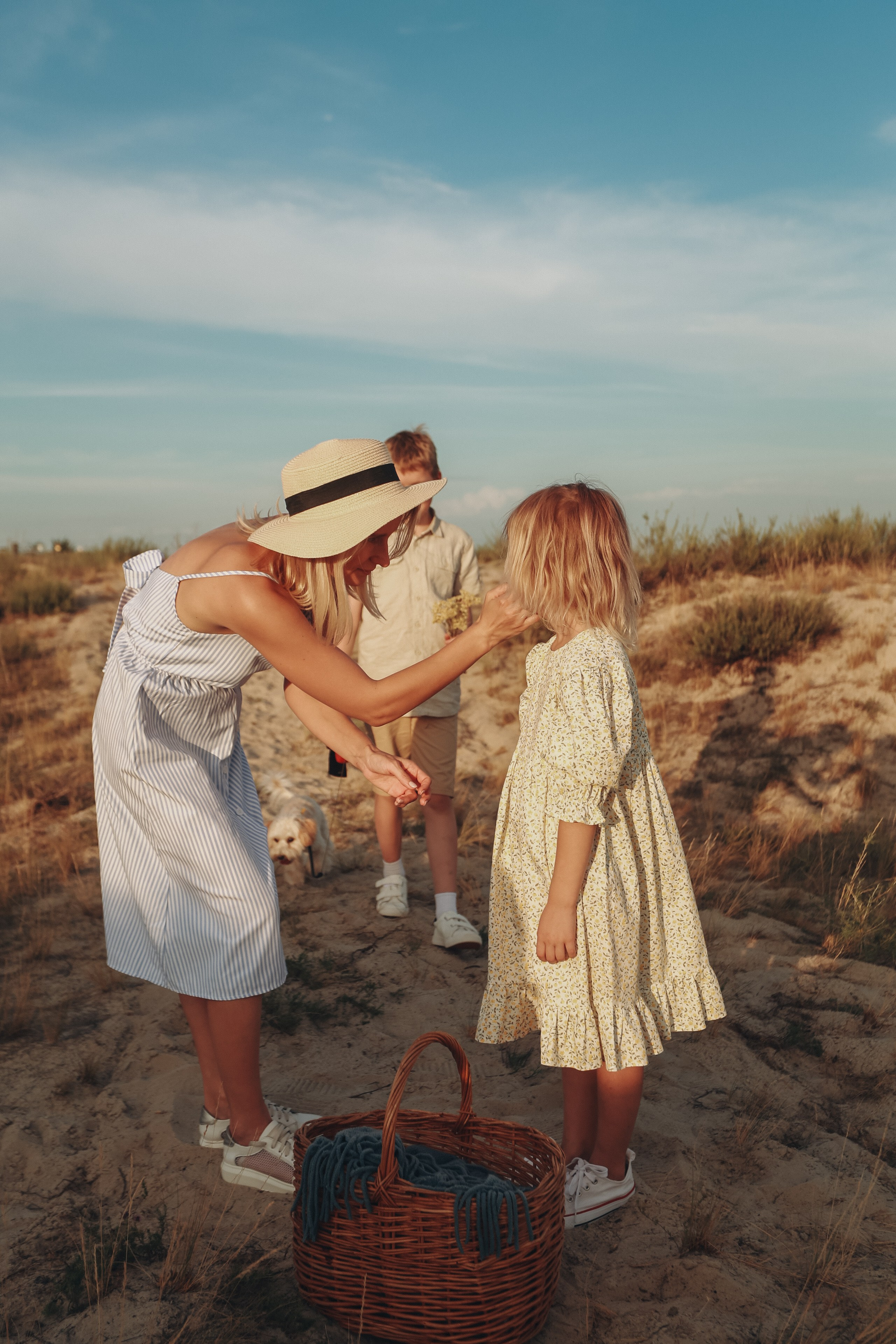 Пикник мамы Жени, Артема и Ксюши. Детский фотограф, Волгоград