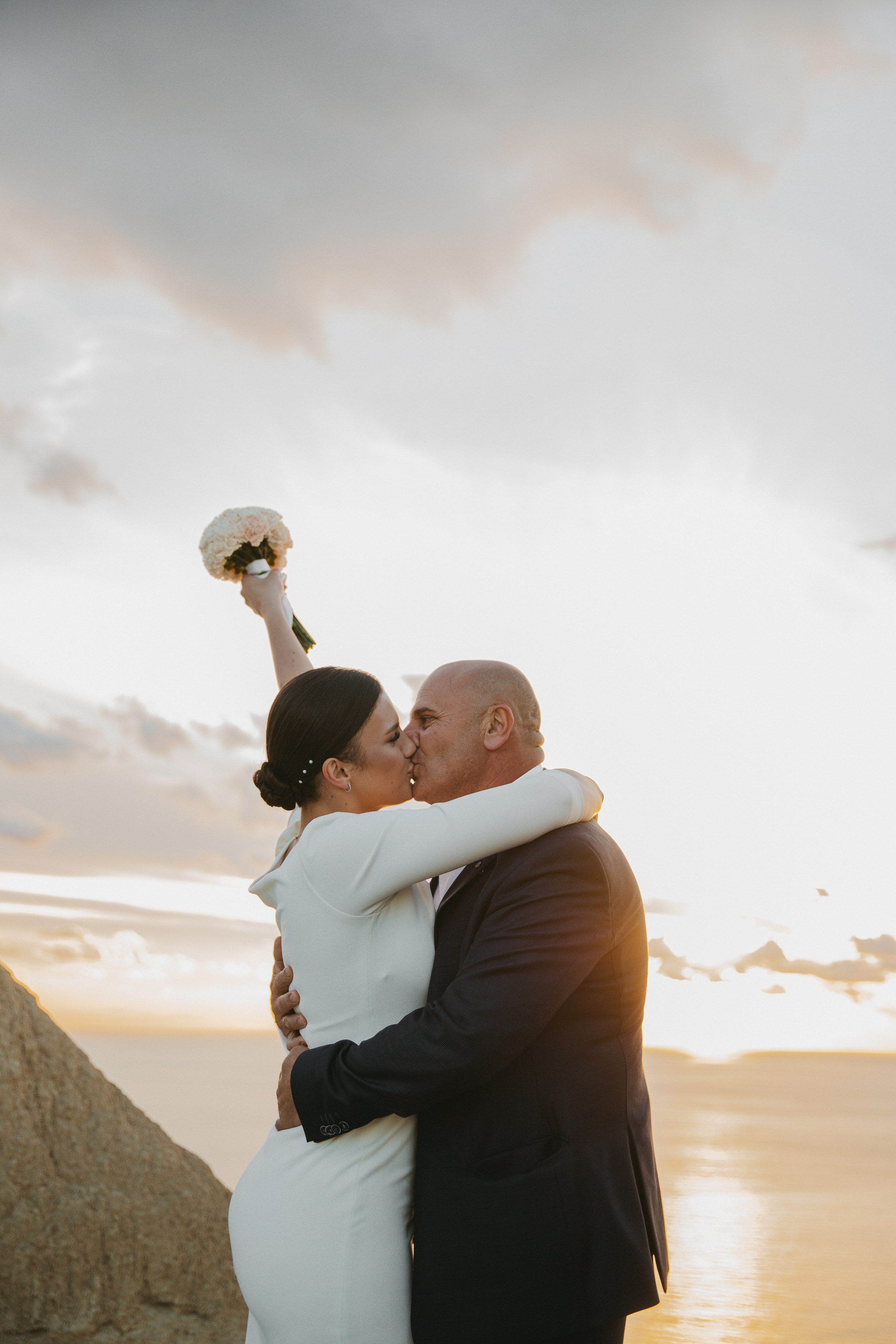 На Ласточкиных гнездах