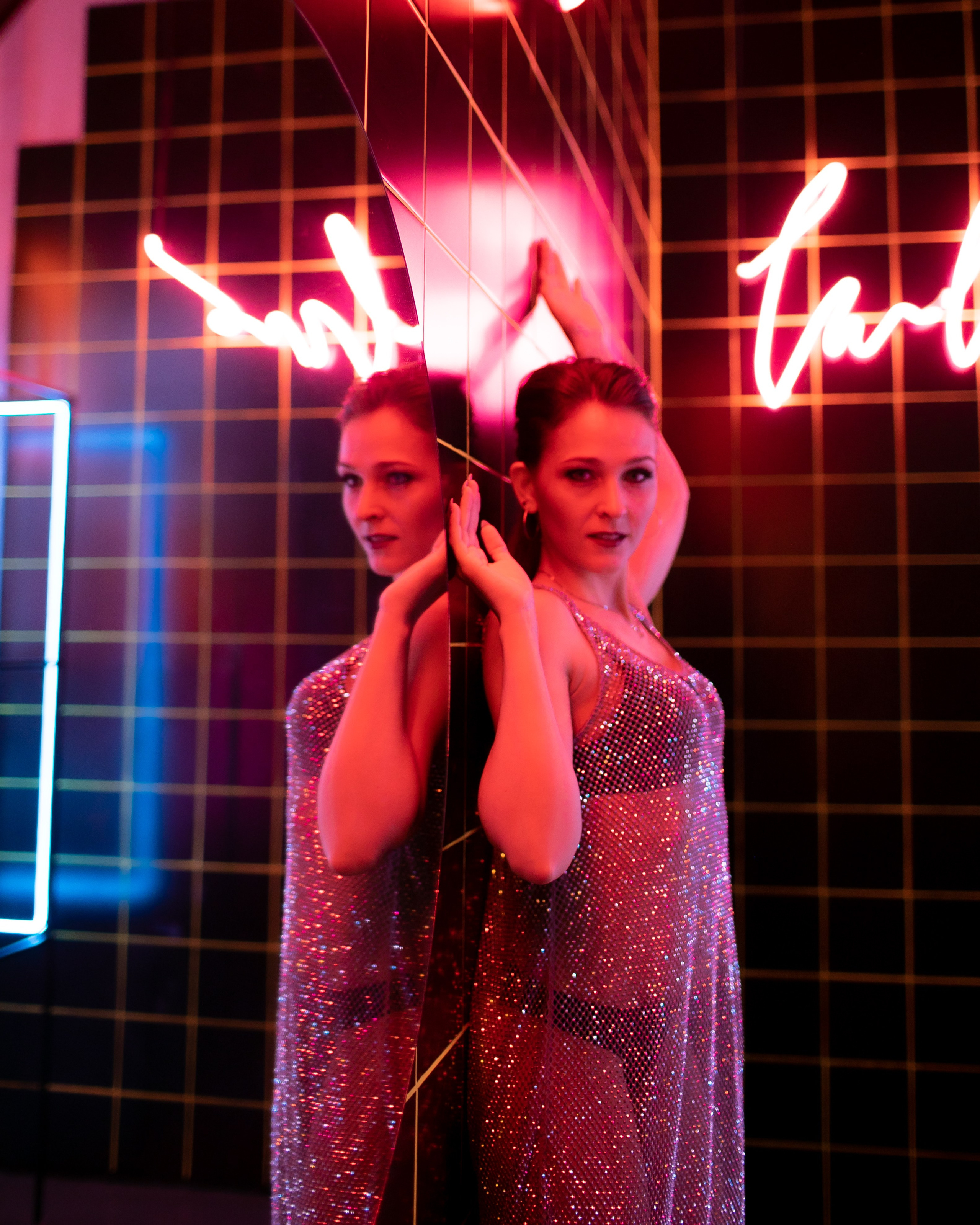 В Неоне. Семейный фотограф в Москве