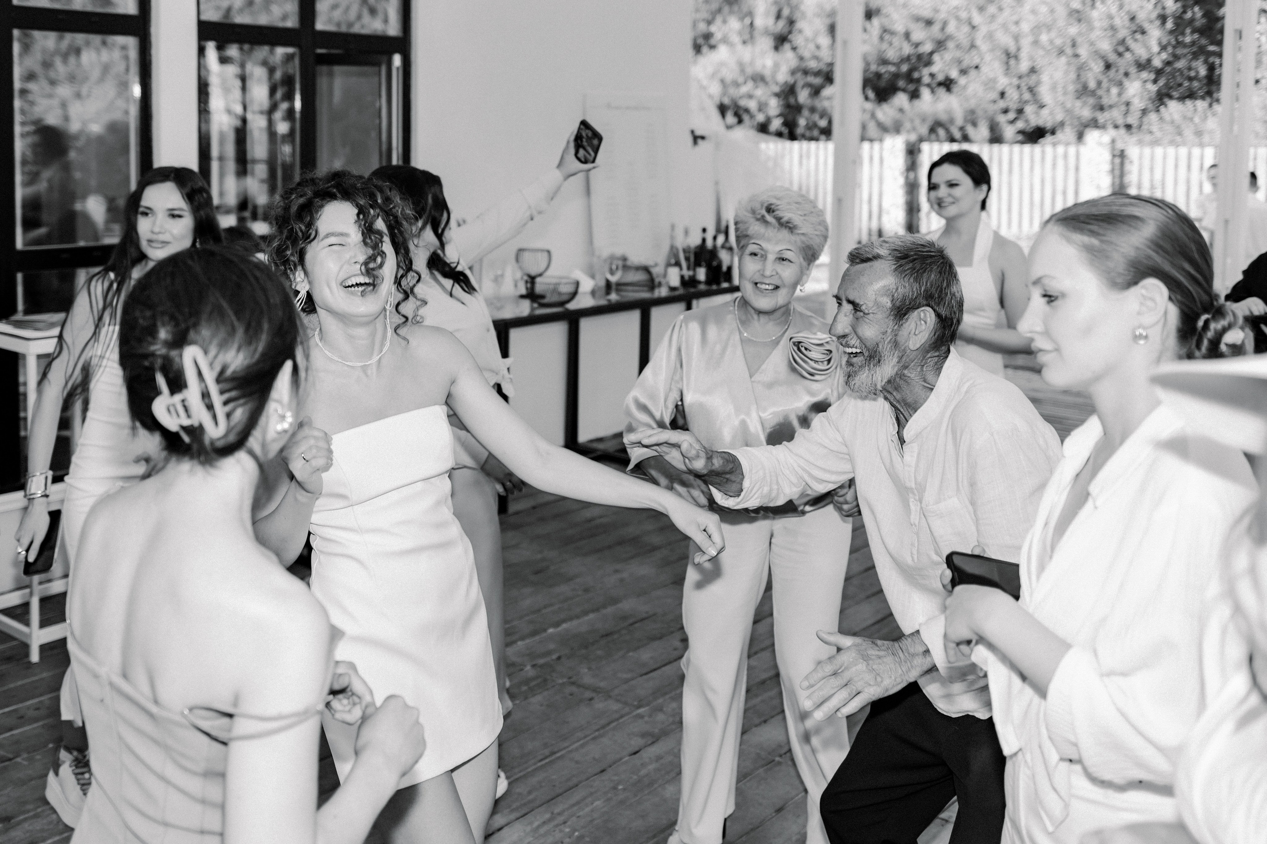 Плюс тридцать градусов на лужайке. Фотограф Андрей Куськало