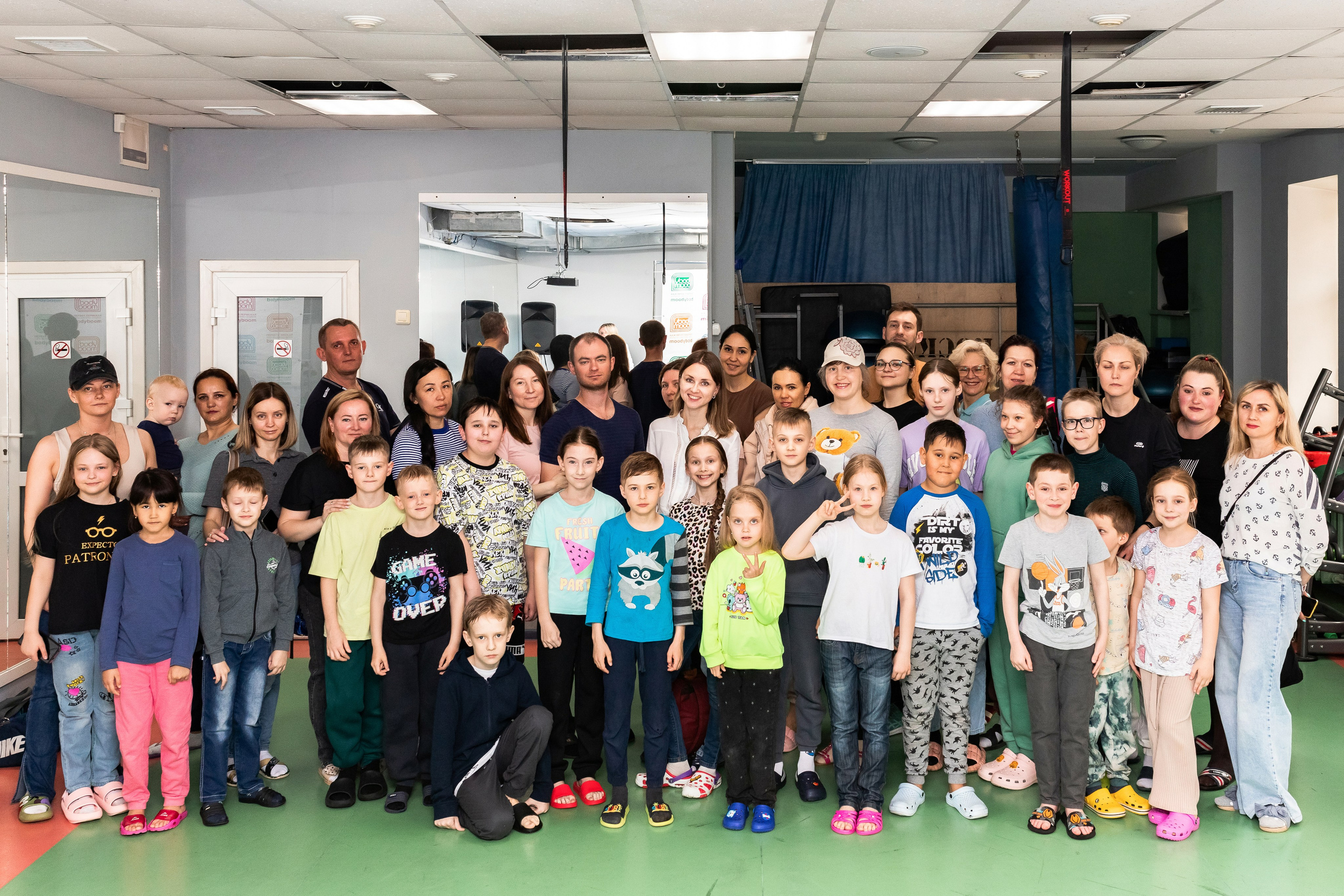 Репортажная съёмка. Дельфиньи игры. Бодибум Пермь. Фотограф Пермь. Свадьбы. Семья и дети, школа, д. сад. Фотокниги