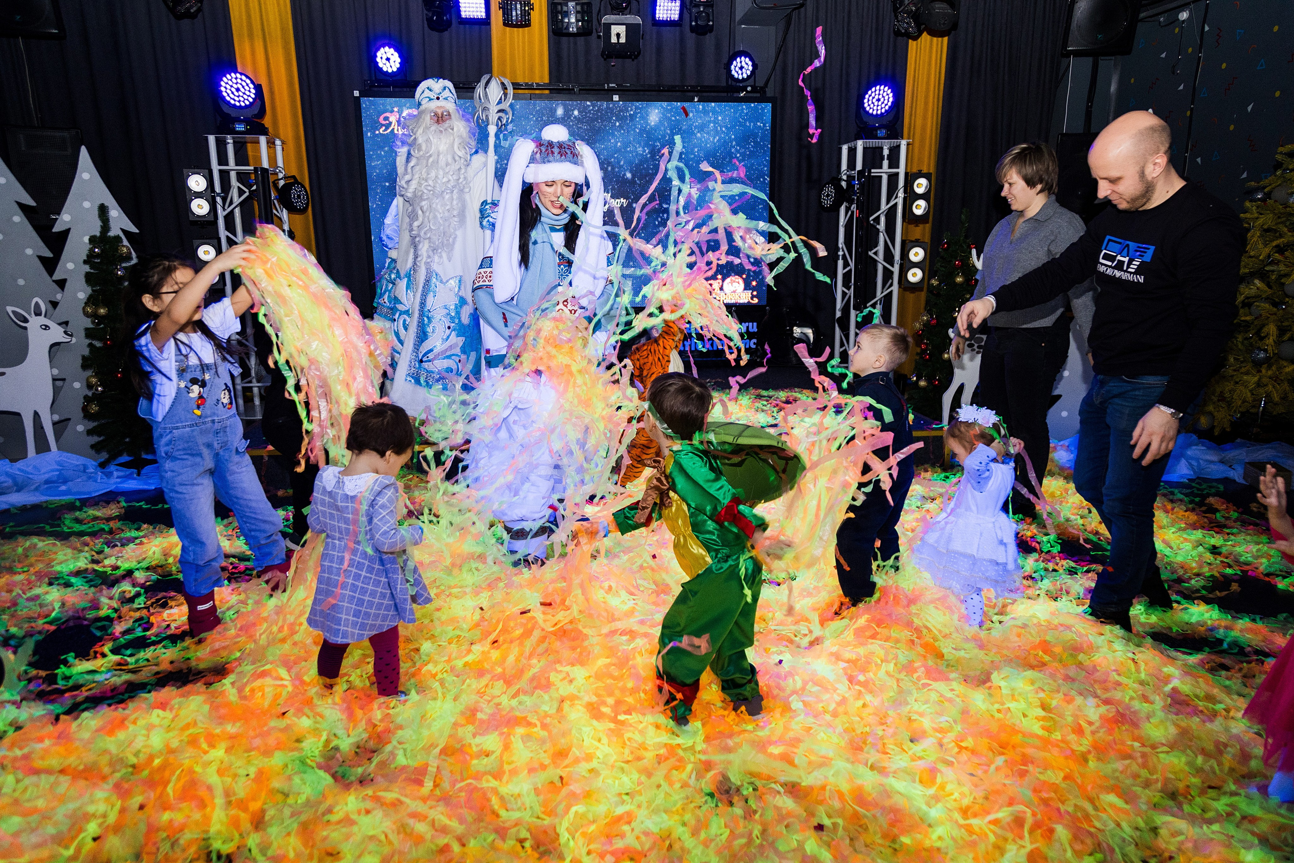 Новогодние утренники. Детский фотограф видеограф в Хабаровске Михаил Орлов