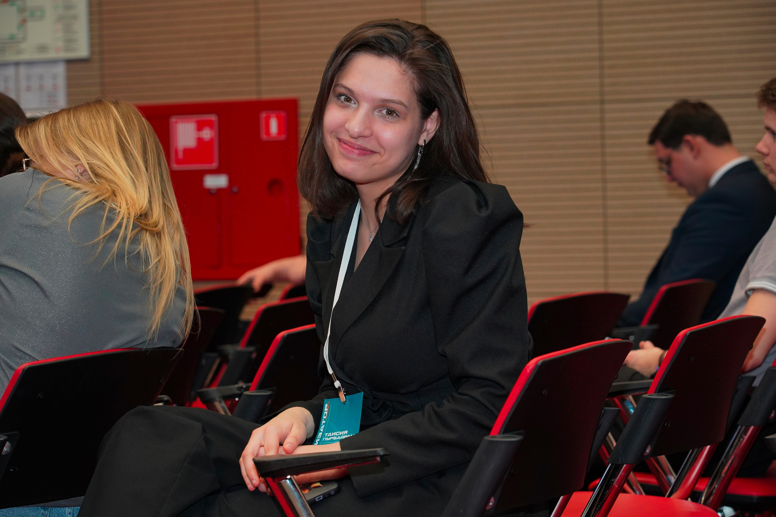 Фотограф на официальном мероприятии