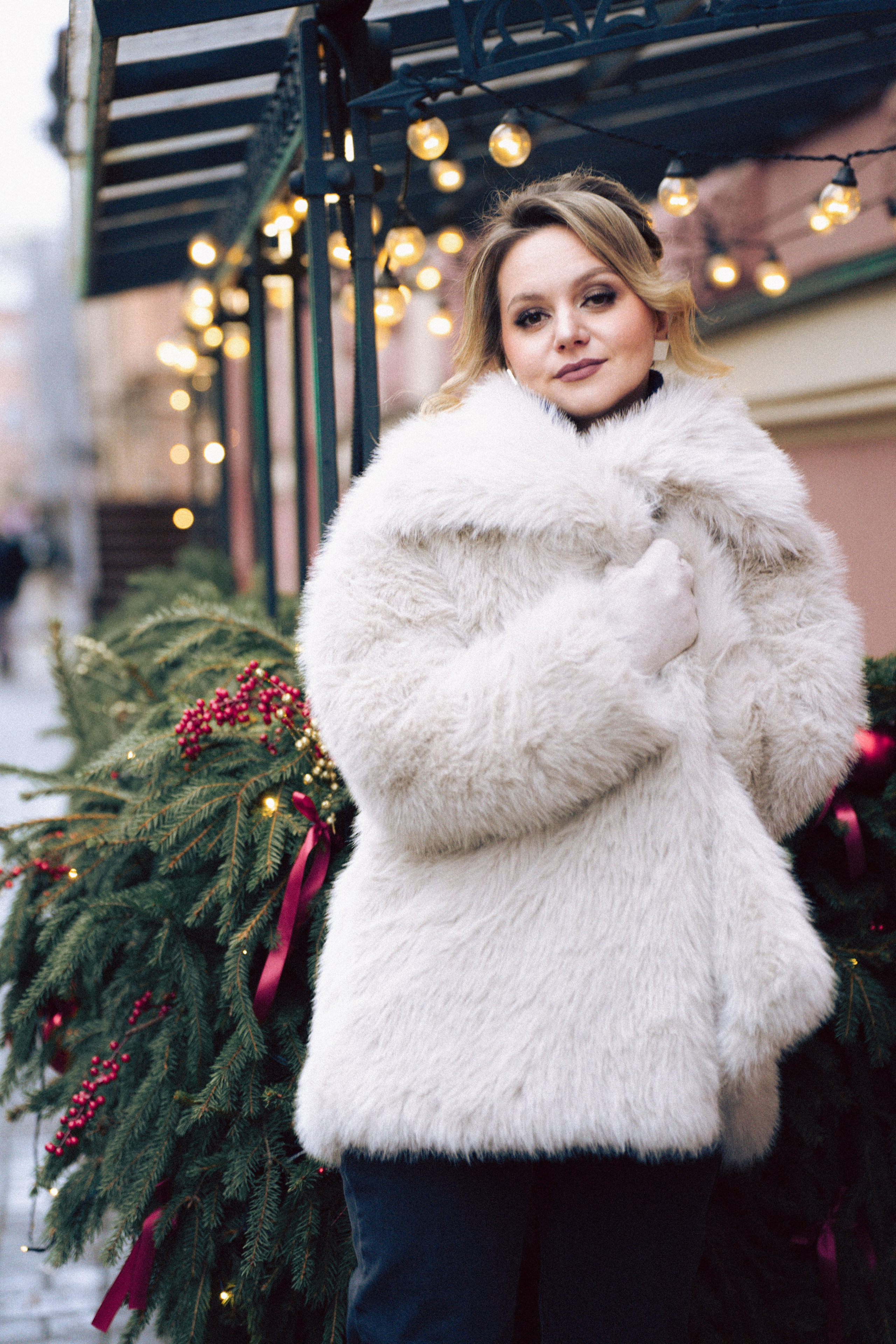 НОВОГОДНЯЯ ФОТОСЕСИИЯ В СТУДИИ ДЛЯ ДЕВУШКИ И ПРОГУЛКА ПО ЧЕРНЫШЕВСКОЙ. Профессиональный фотограф, Санкт-Петербург — Виктория Богомолова